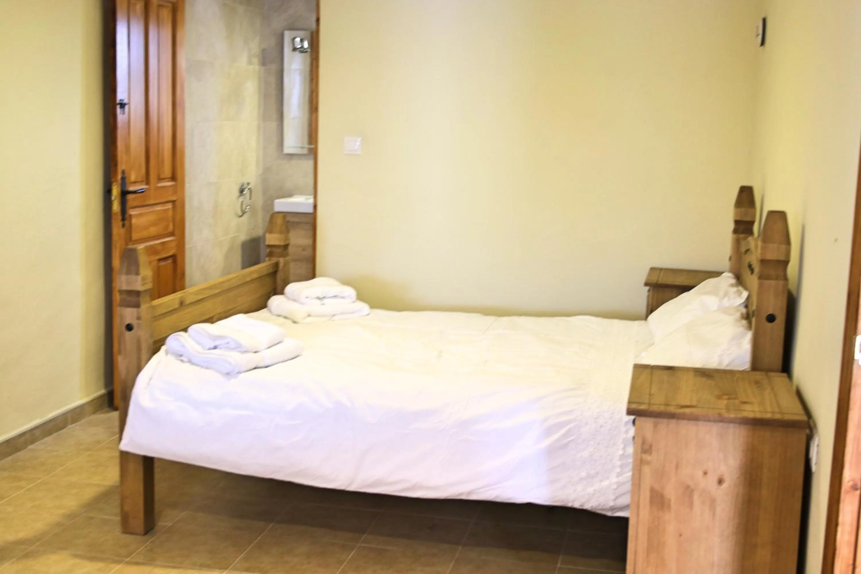 Bedroom, Bed in Casa Solariega