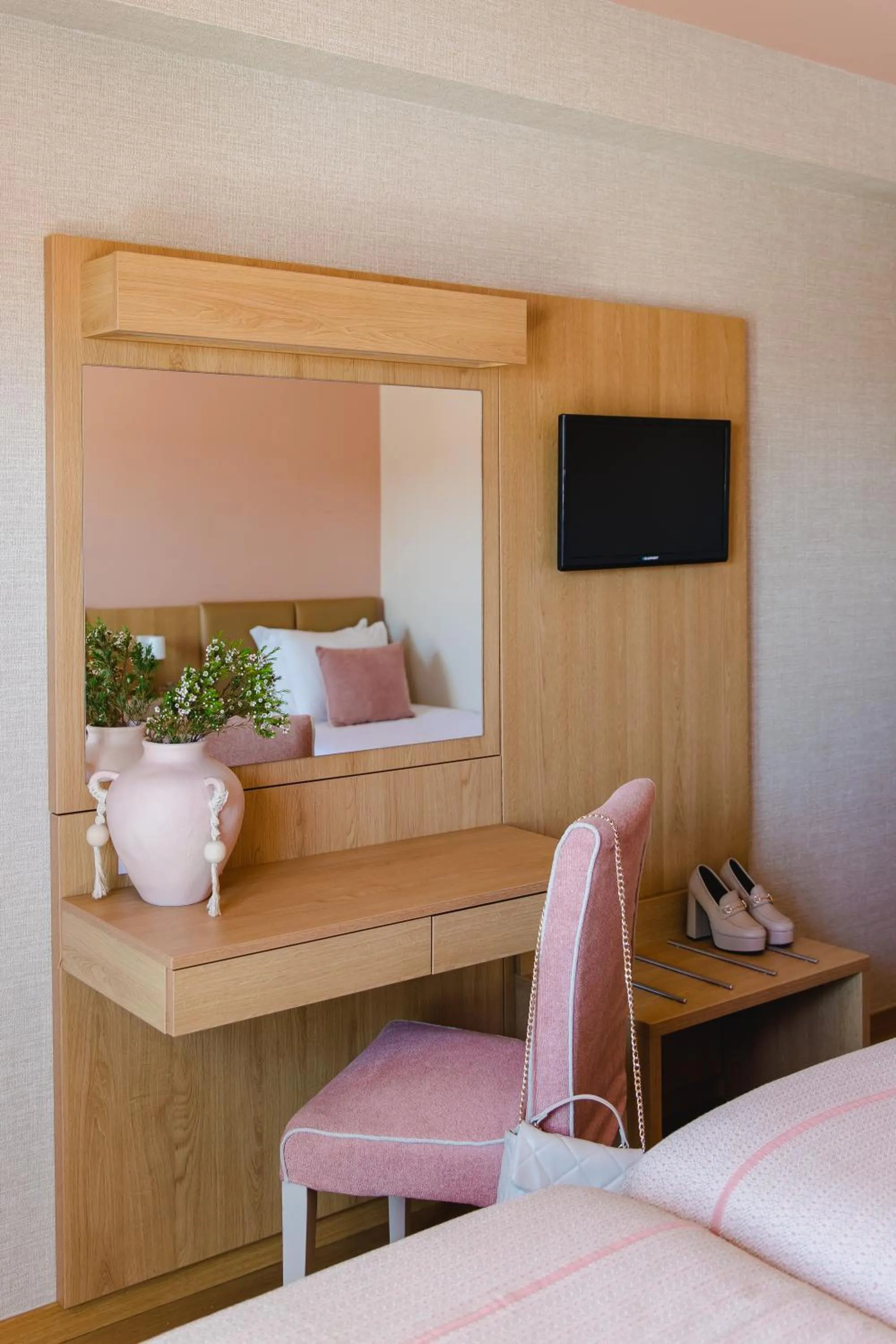 TV and multimedia, Bed in Hotel Santo António de Fátima