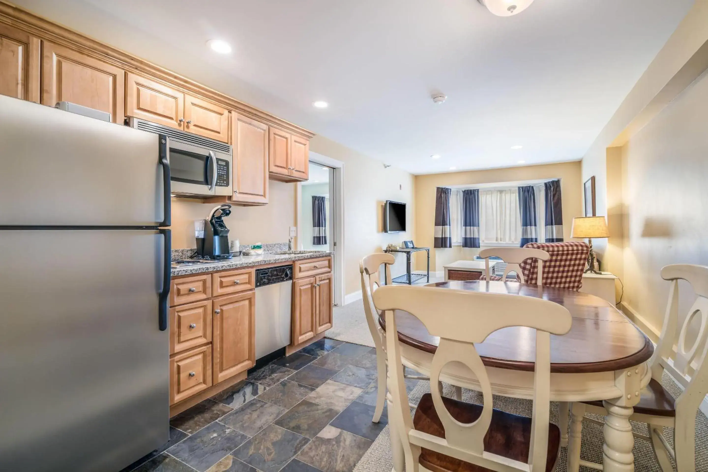 Bedroom in The Valley Inn, an Ascend Collection Hotel Bedroom in The Valley Inn, an Ascend Collection Hotel