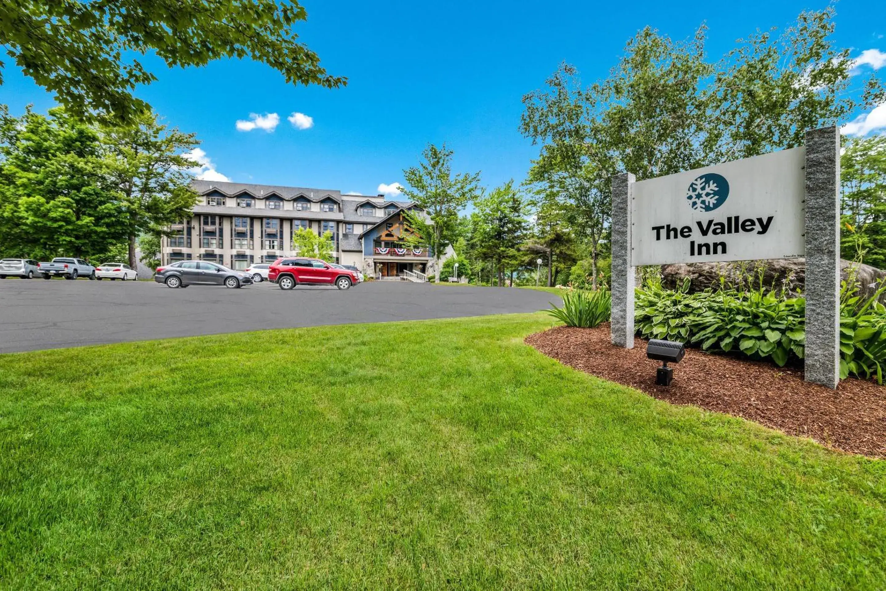 Property building in The Valley Inn, an Ascend Collection Hotel Property building in The Valley Inn, an Ascend Collection Hotel