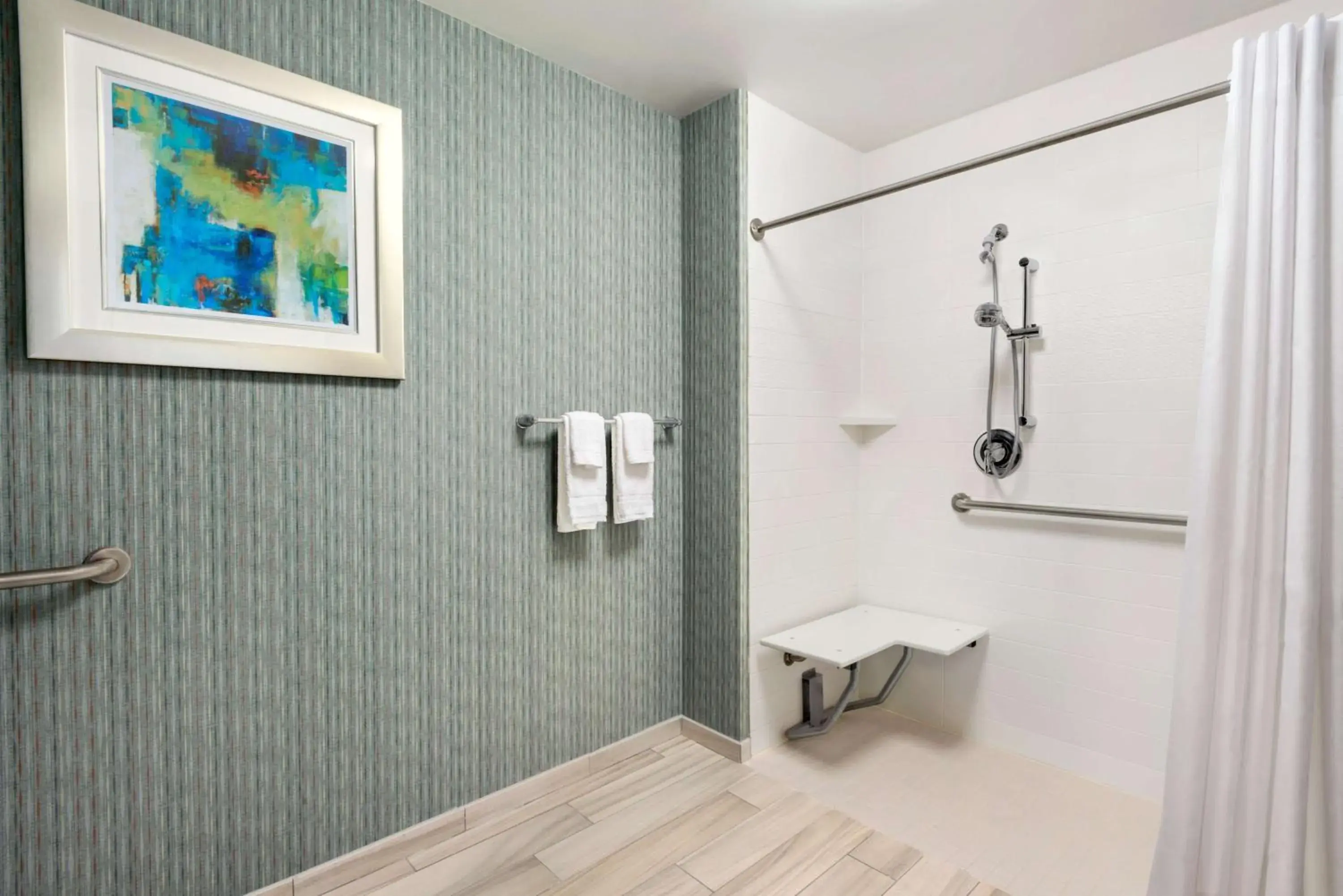 Bathroom in Homewood Suites by Hilton Wilmington-Brandywine Valley