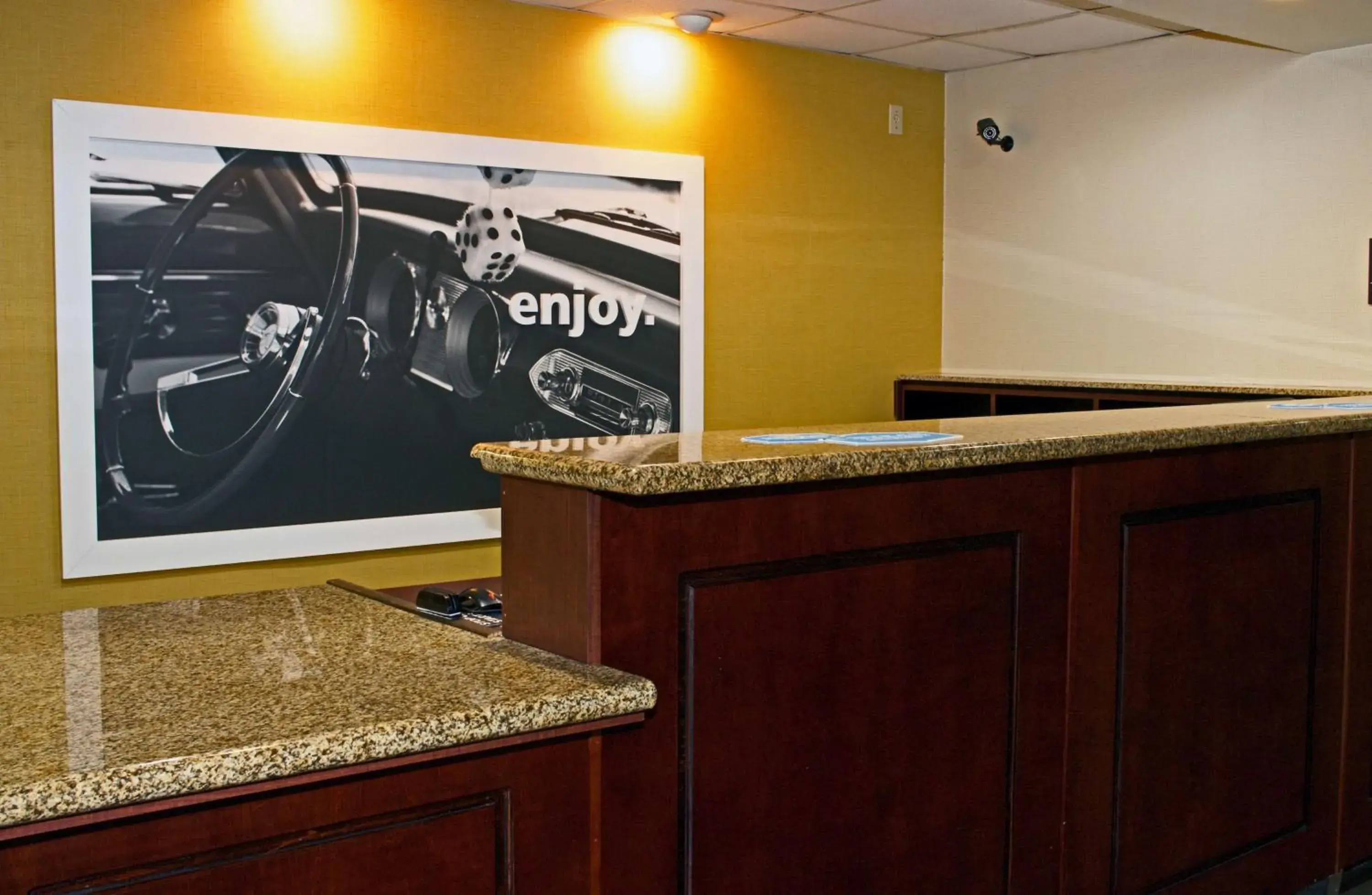 Lobby or reception in Hampton Inn Norfolk/Chesapeake - Greenbrier Area Lobby or reception in Hampton Inn Norfolk/Chesapeake - Greenbrier Area