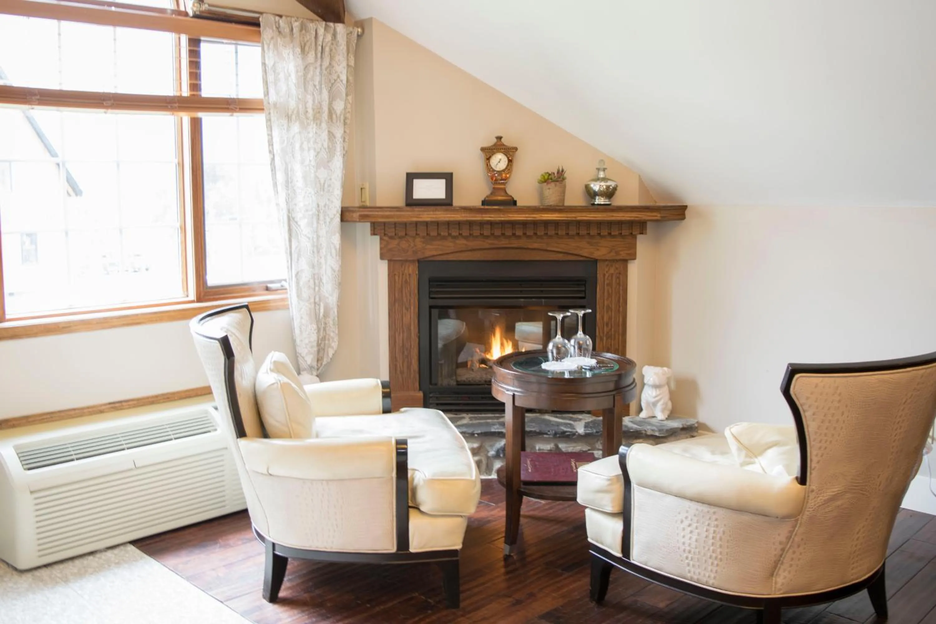 Seating area in The Georgetown Inn