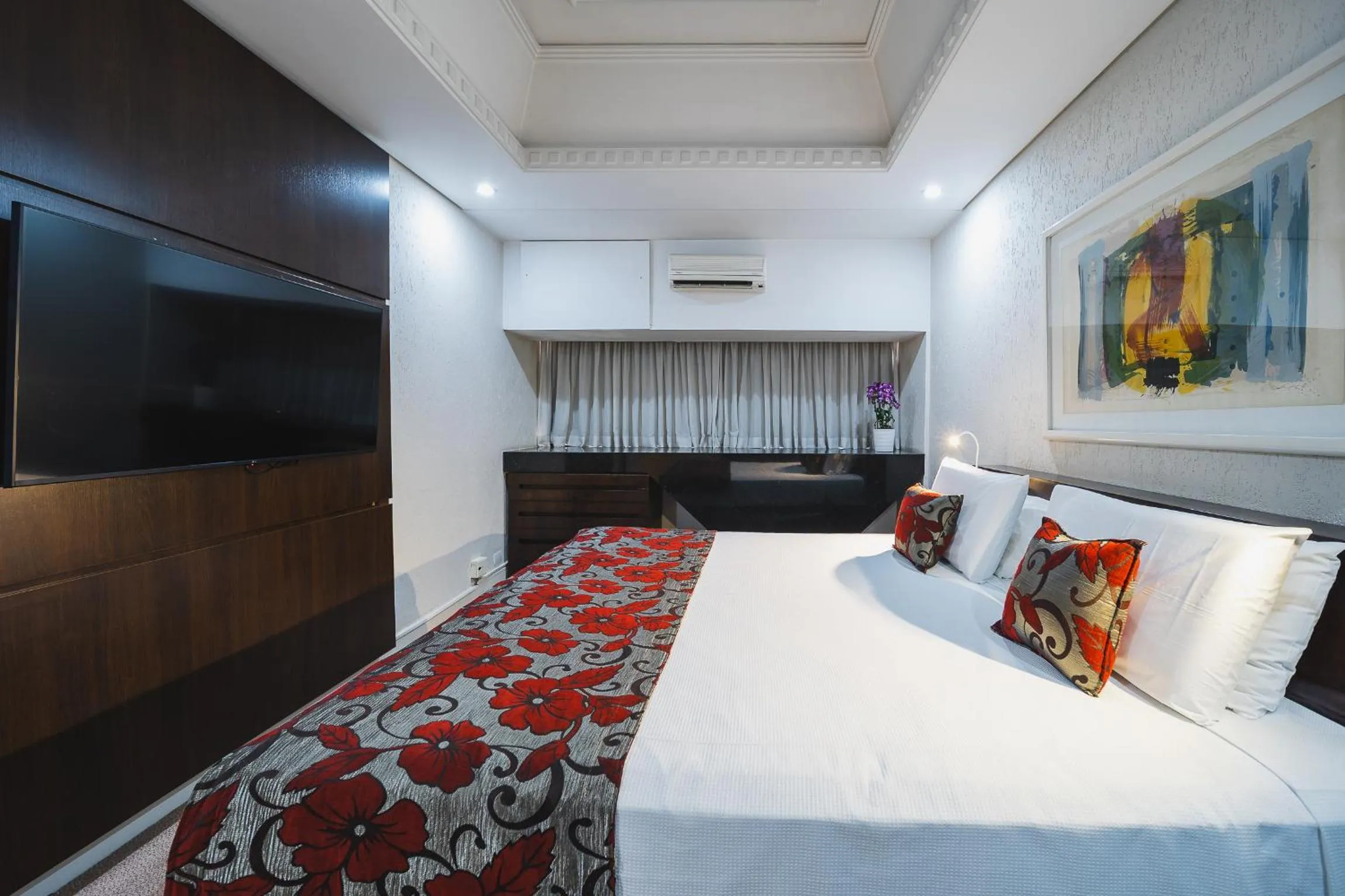 Bed in Hotel Victoria Villa Curitiba by Nacional Inn