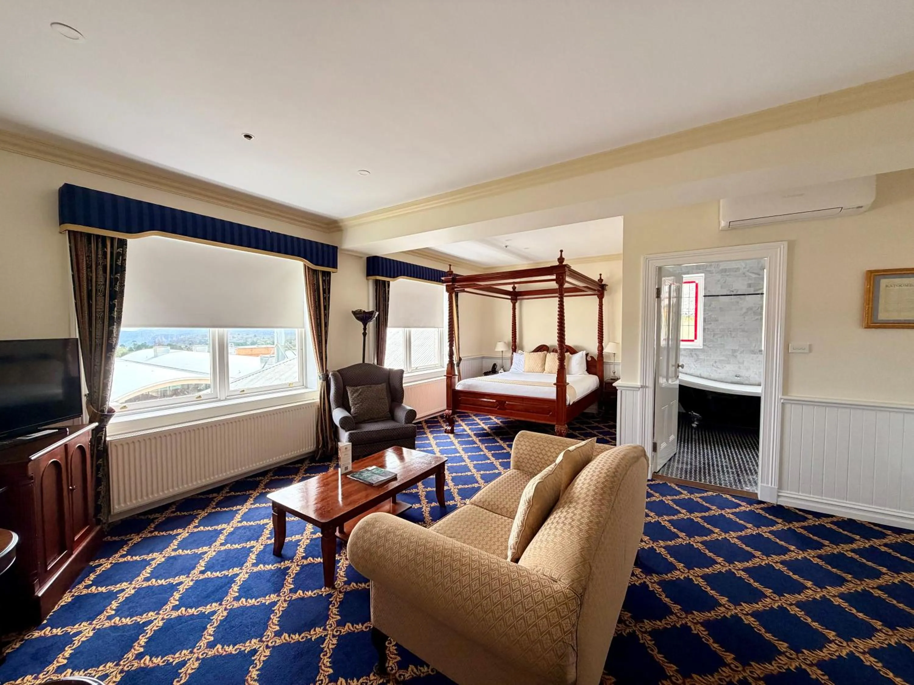 Bed in Carrington Hotel