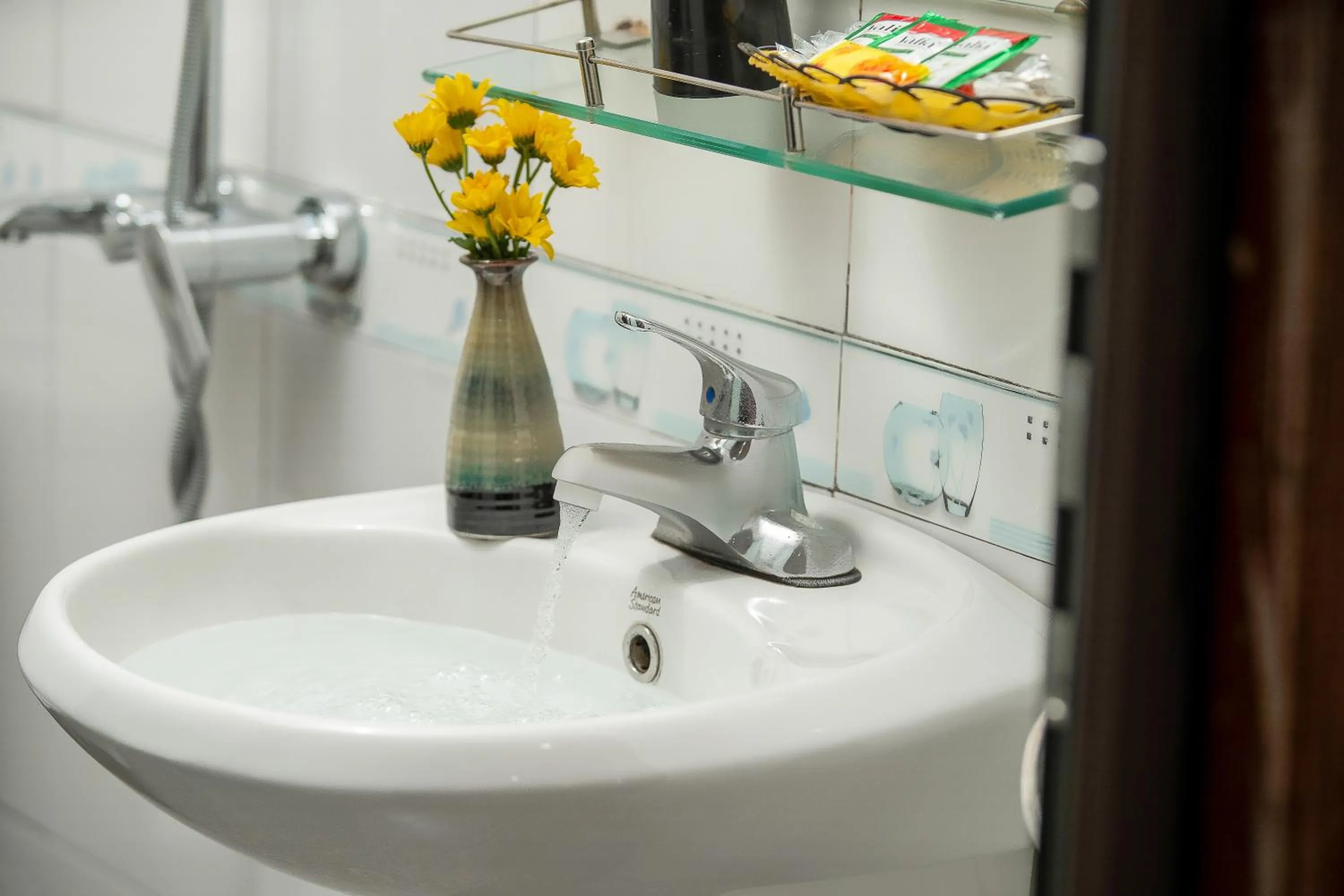 Shower in Golden Time Hostel 3