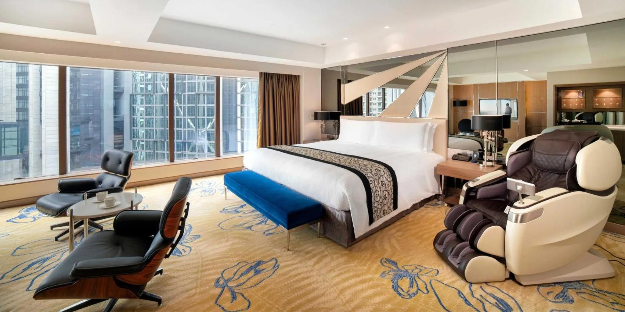 Photo of the whole room, Bed in InterContinental Kuala Lumpur by IHG