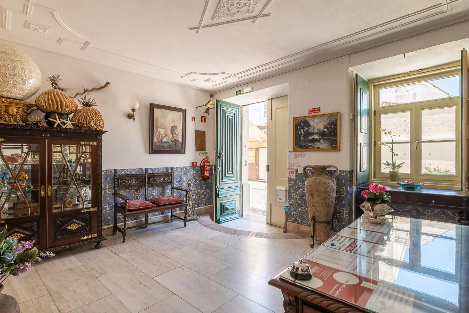 Lobby or reception in Casa dos Arcos - Charm Guesthouse