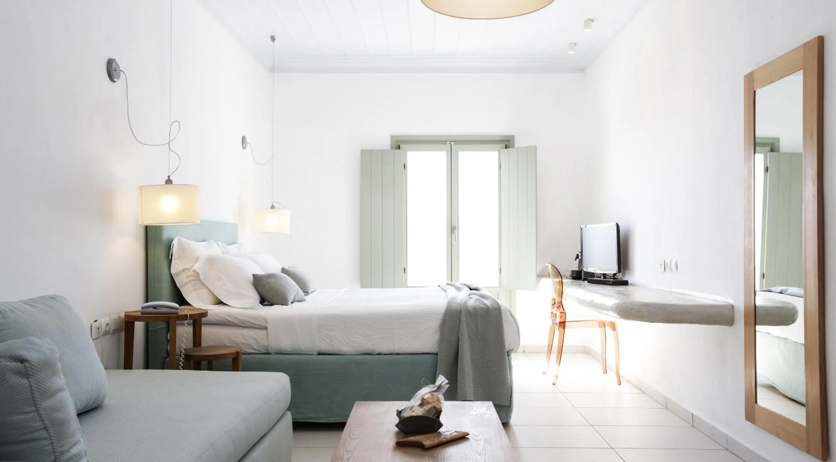 TV and multimedia in Pylaia Boutique Hotel & Spa