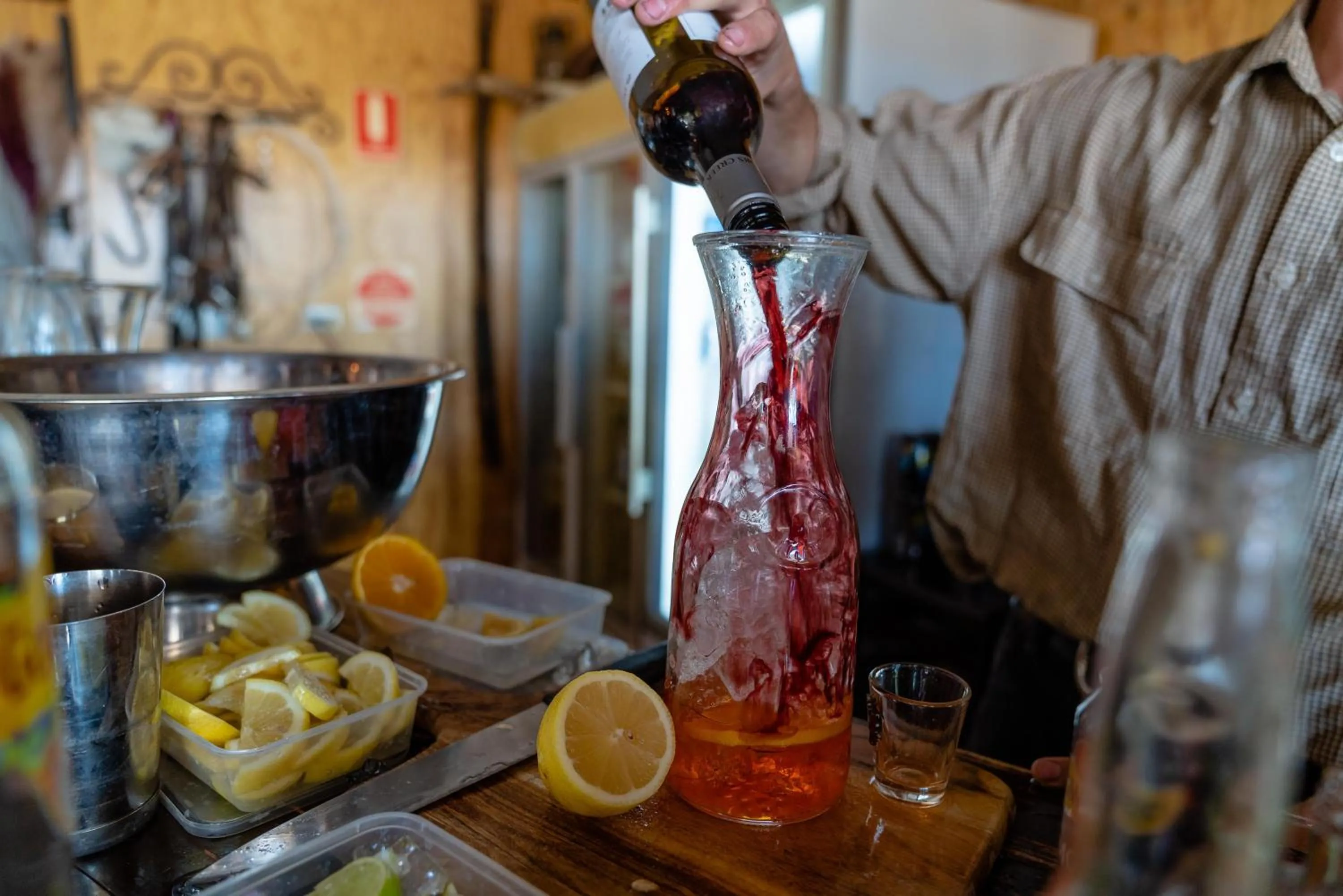 Drinks in Ooraminna Homestead