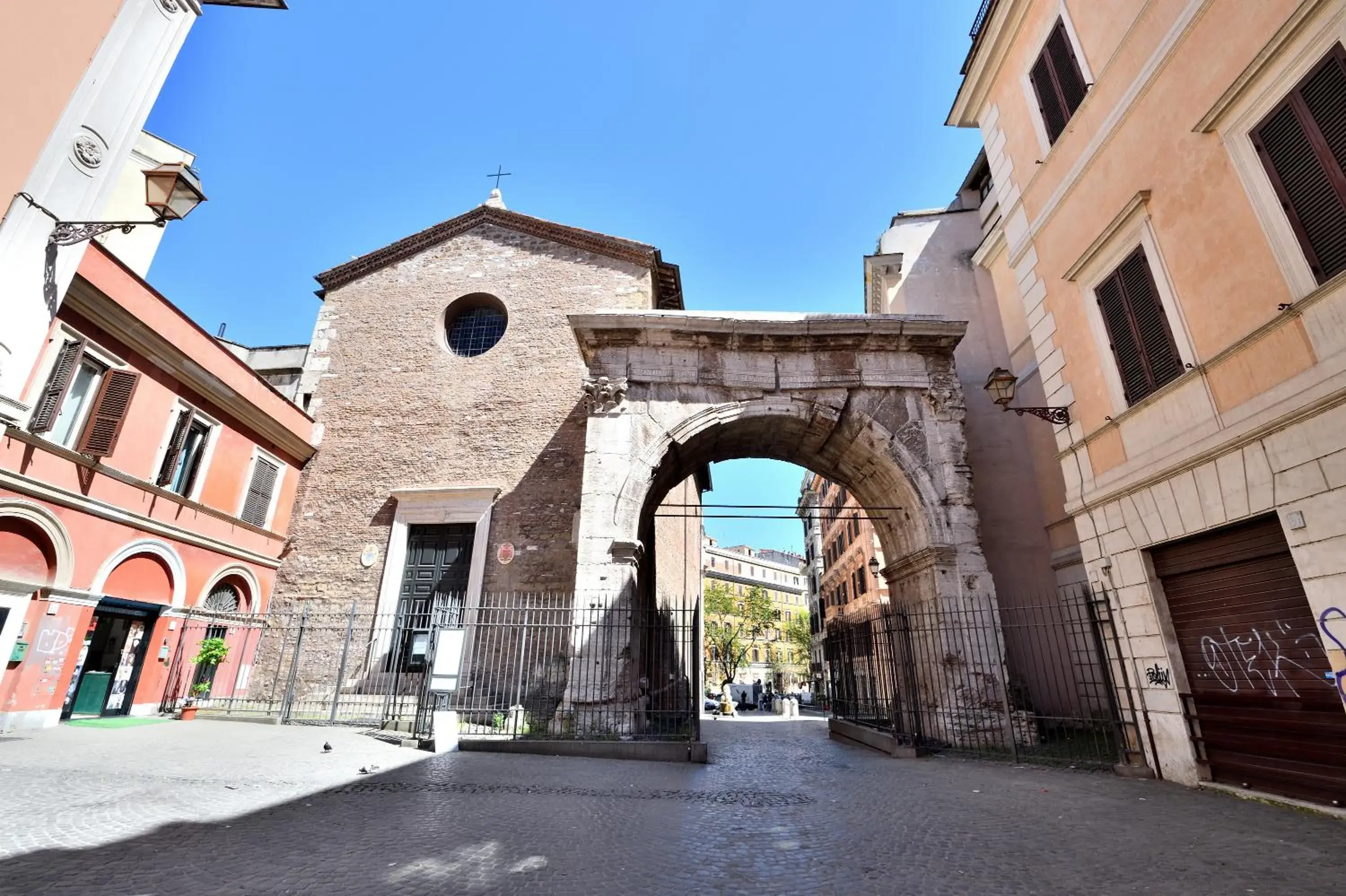 Property building in Santamaria Inn Property building in Santamaria Inn