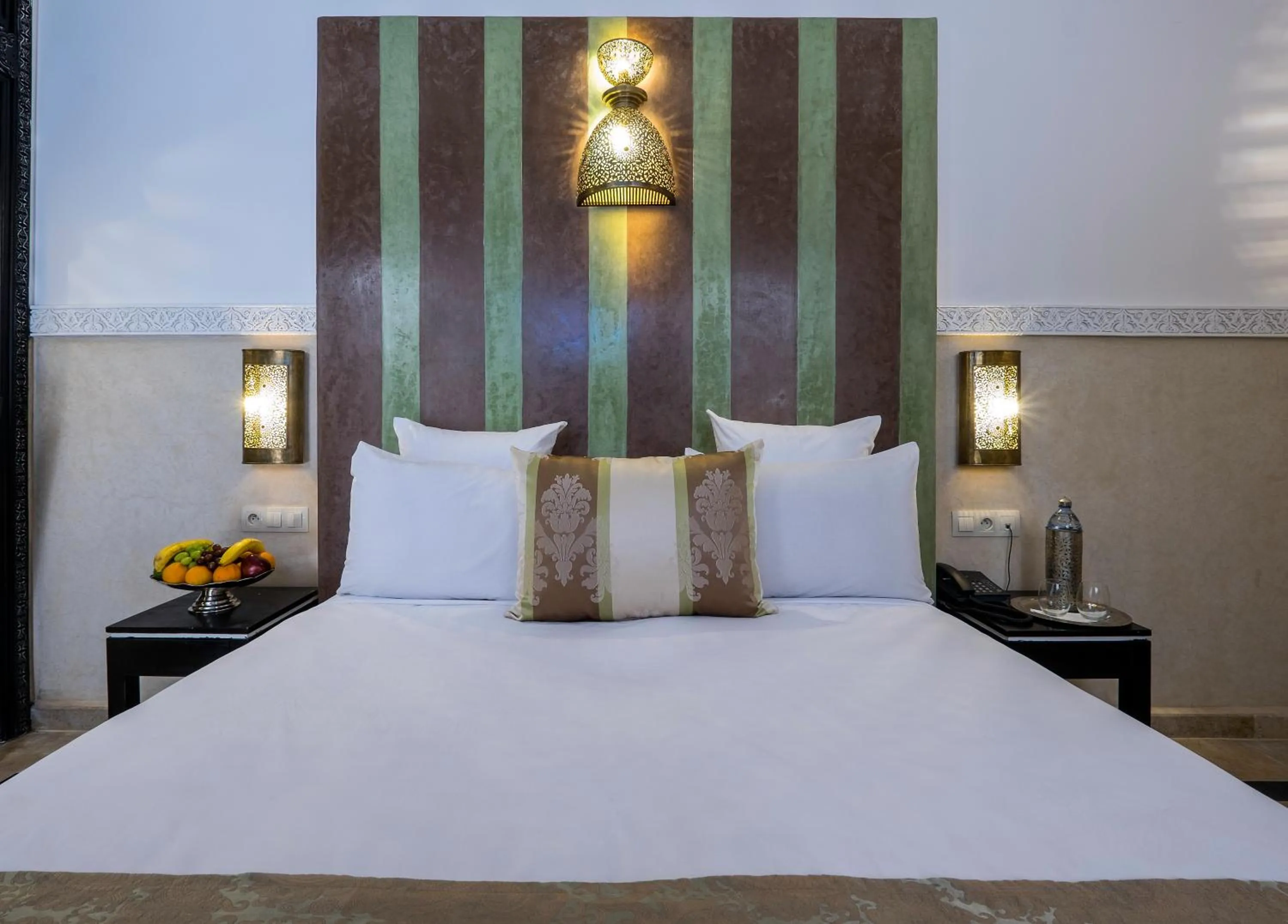 Bed in Riad Nesma Suites & Spa