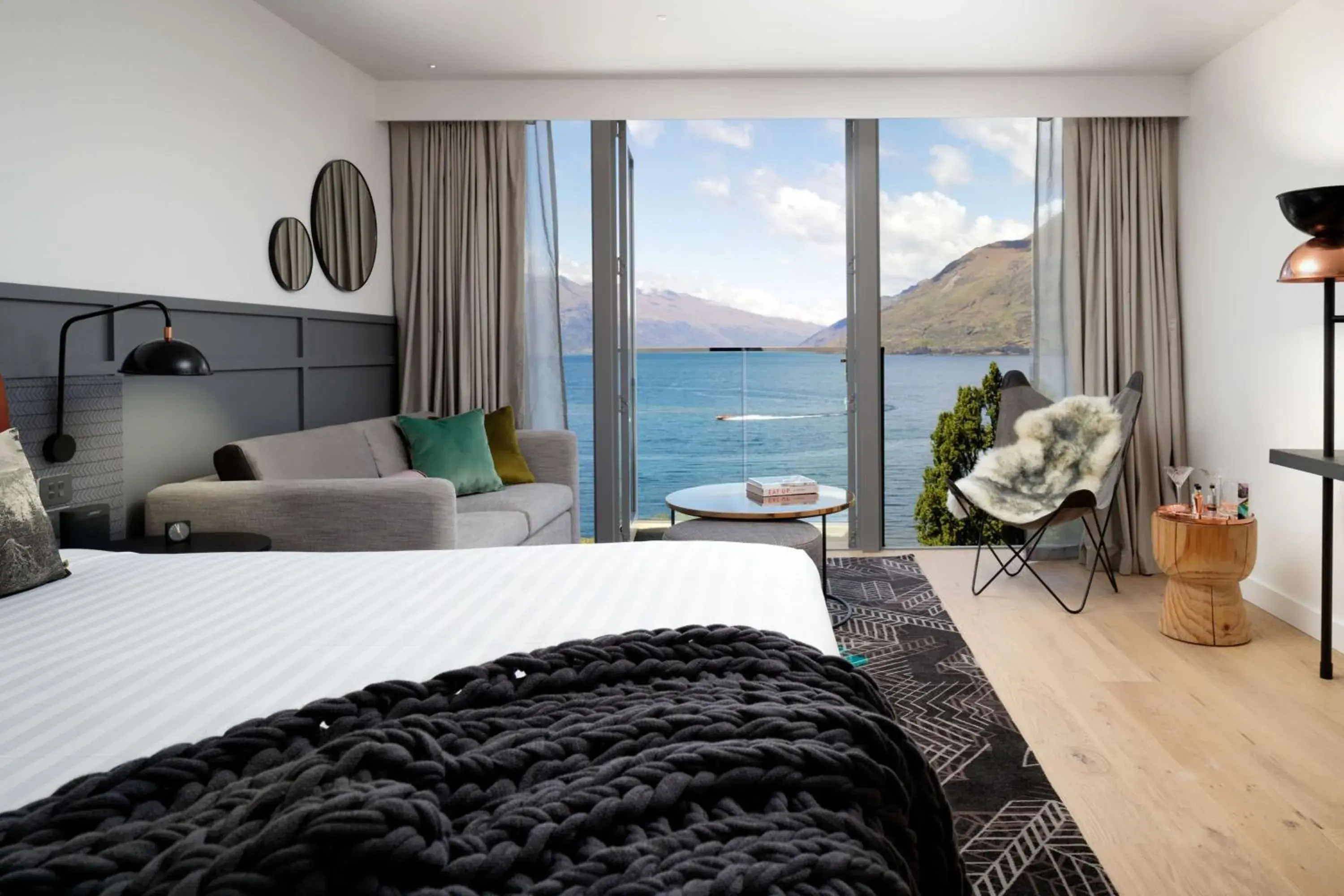 View (from property/room), Bed in QT Queenstown View (from property/room), Bed in QT Queenstown