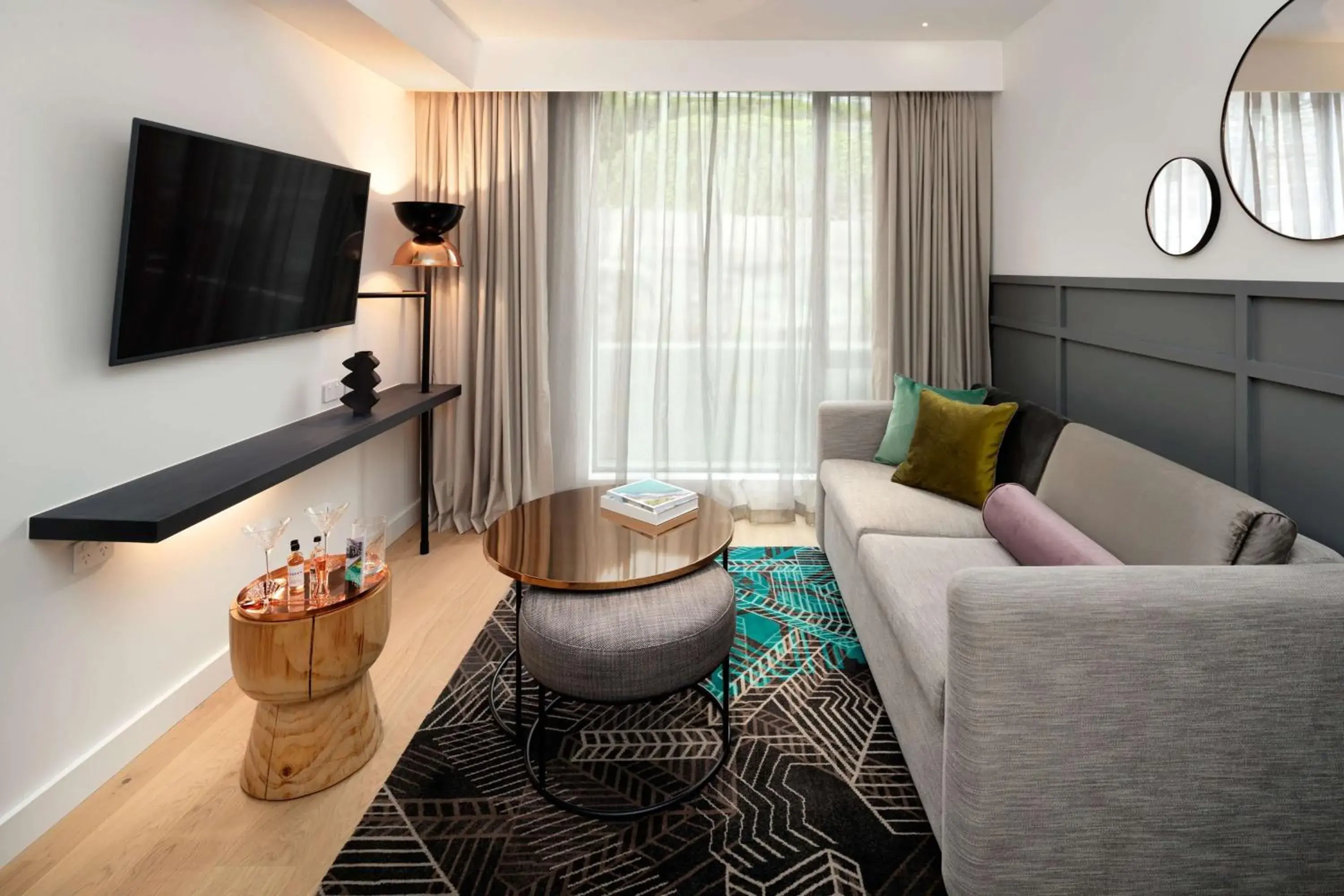 QT King Suite in QT Queenstown QT King Suite in QT Queenstown