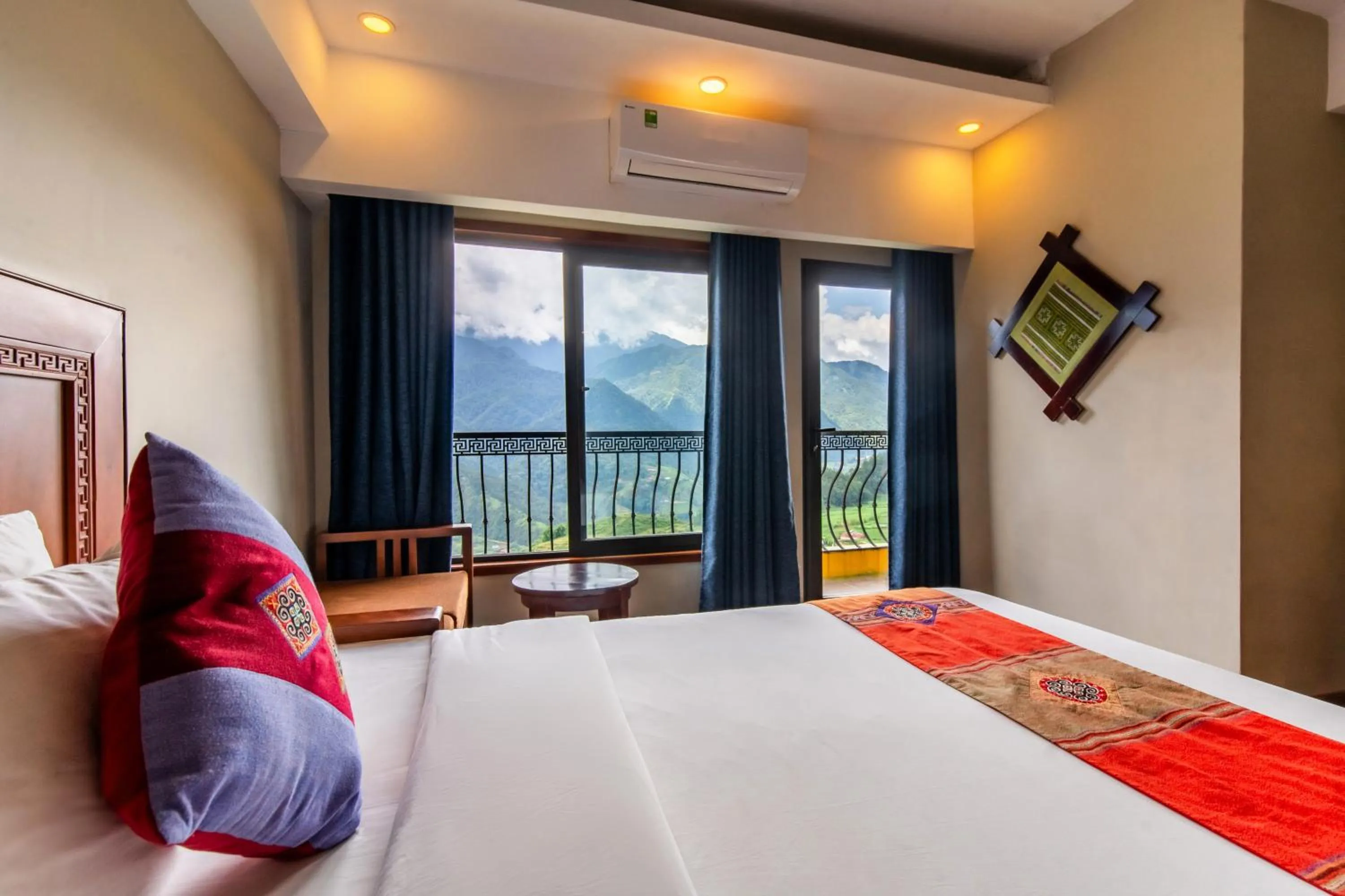 Bed in Sapa Charm Hotel