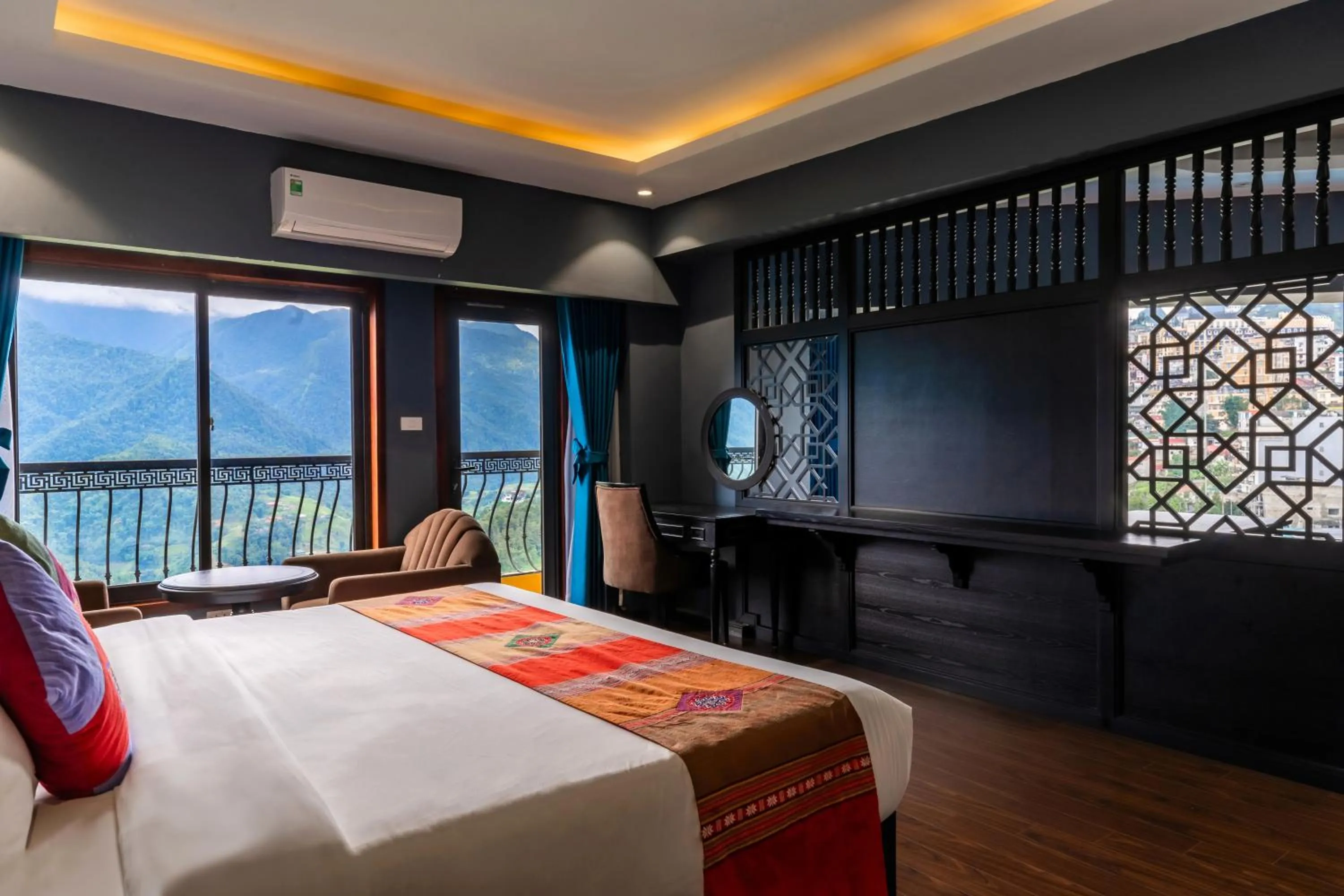 Bed in Sapa Charm Hotel
