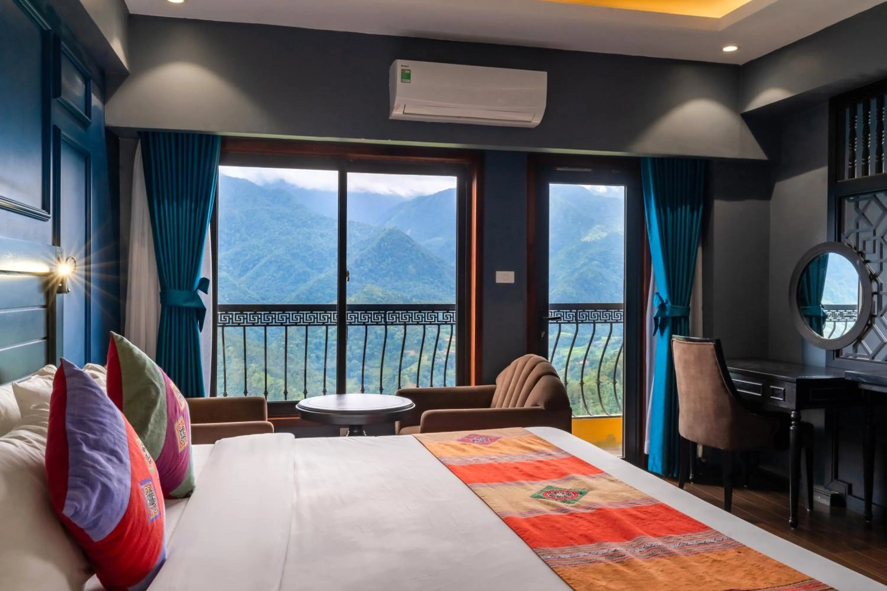 Bed in Sapa Charm Hotel