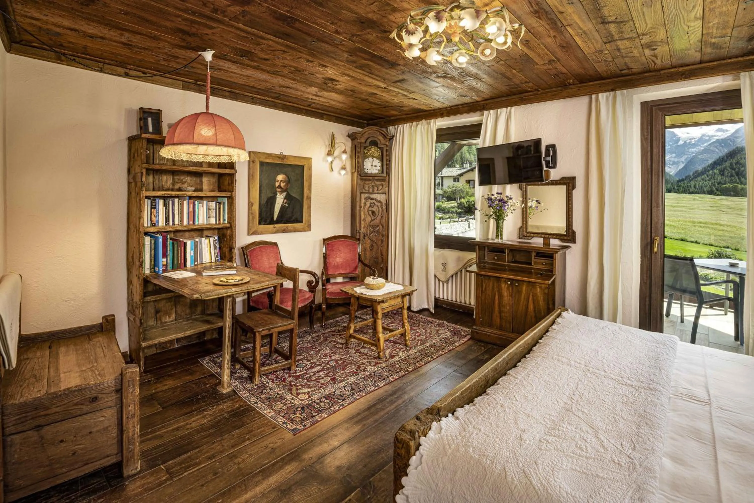 Photo of the whole room, Bed in Bellevue Hotel & SPA