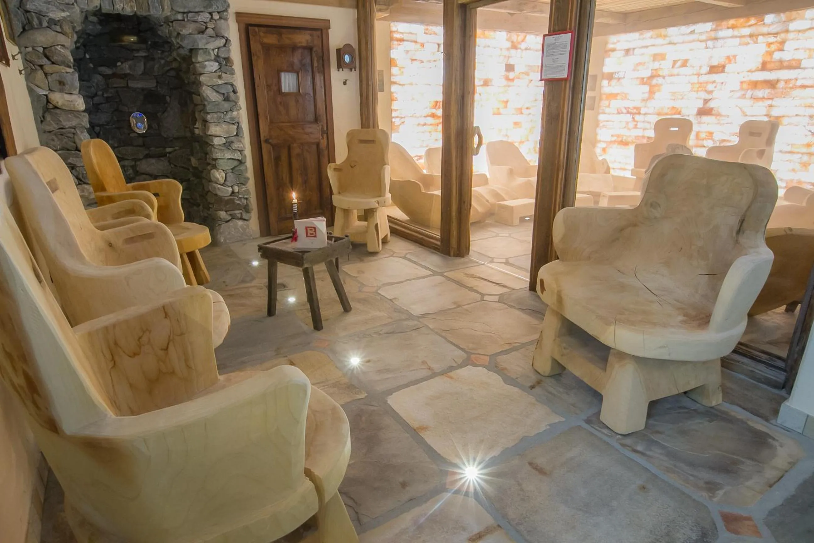 Lobby or reception in Bellevue Hotel & SPA