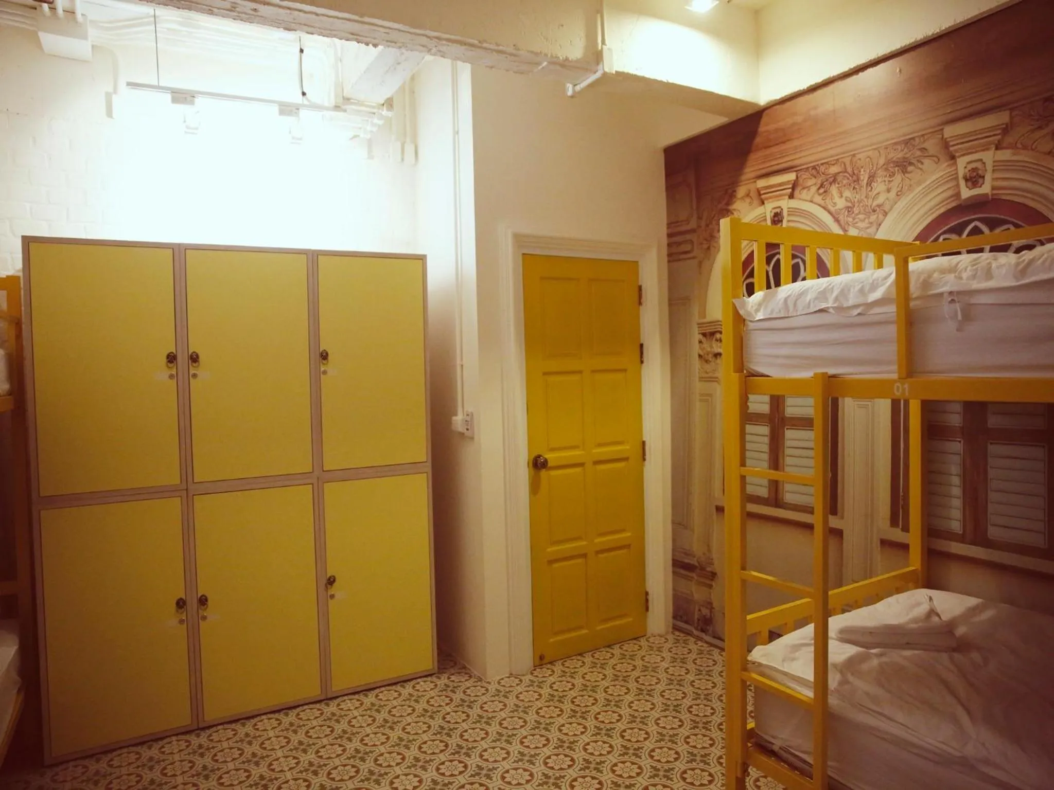 bunk bed in Sino Hostel @ Kata