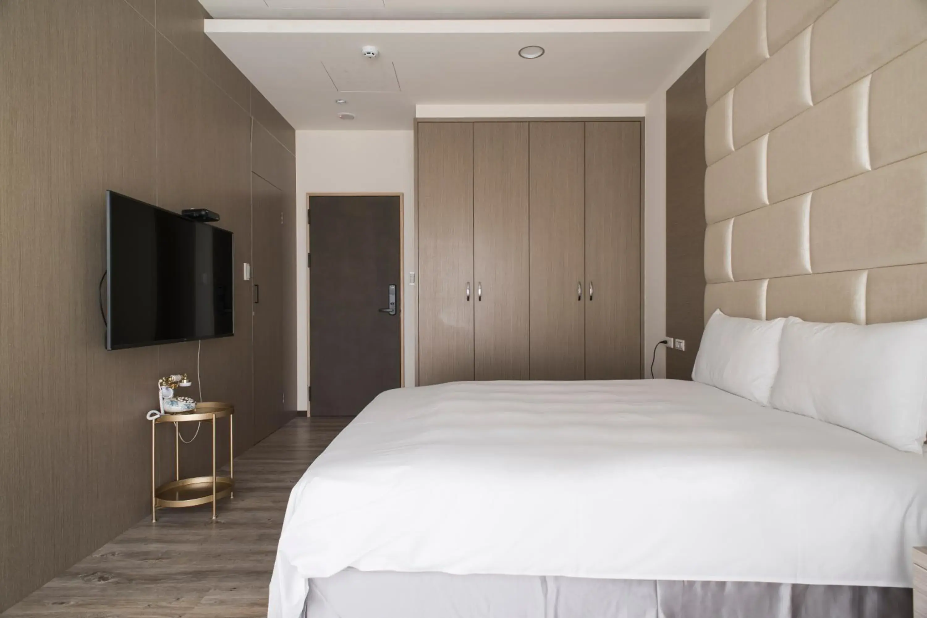 Bed in Whoops Hotel Bed in Whoops Hotel