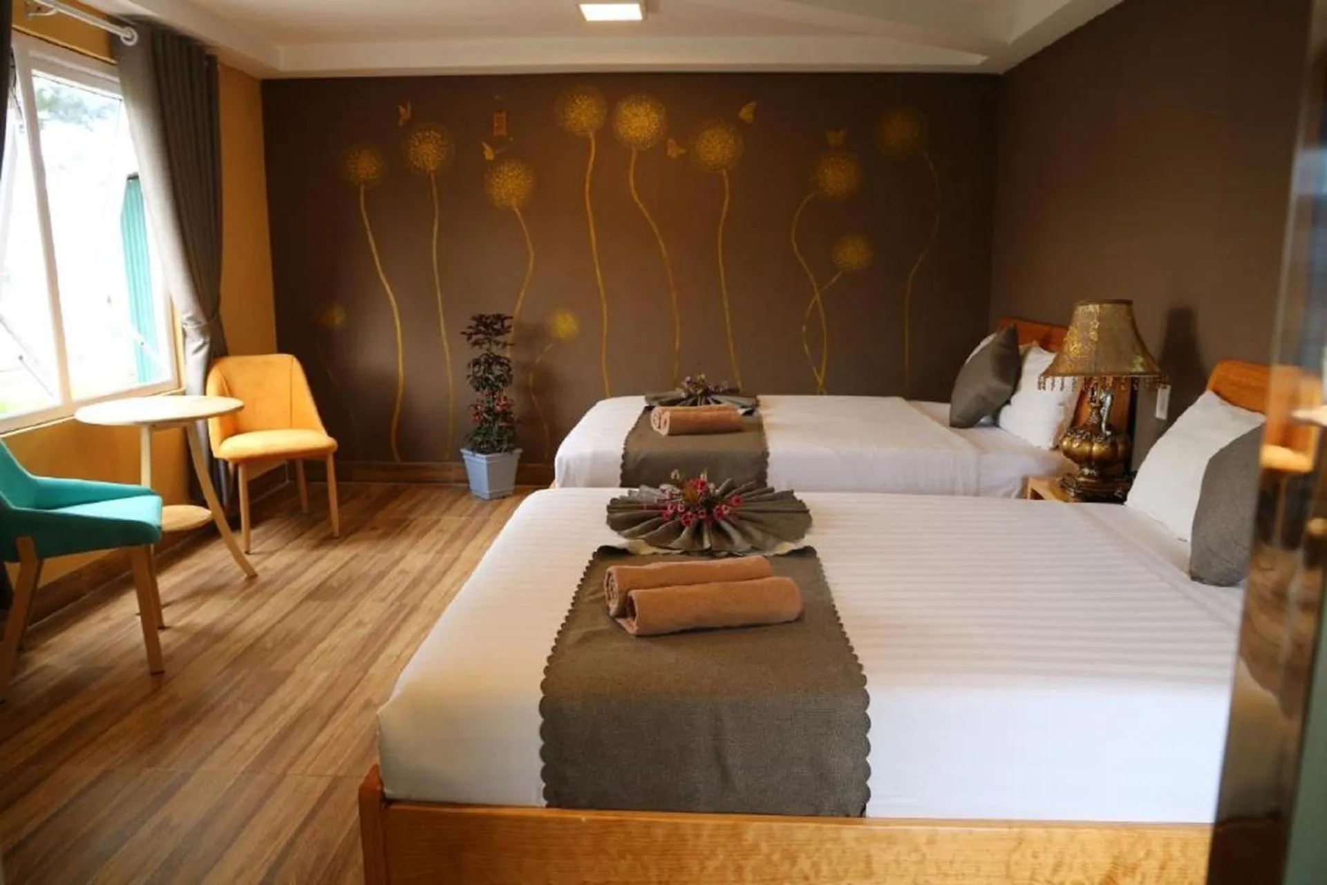 Bed in Redhouse Dalat Hotel