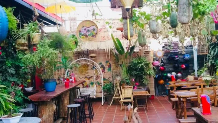 Patio in Redhouse Dalat Hotel