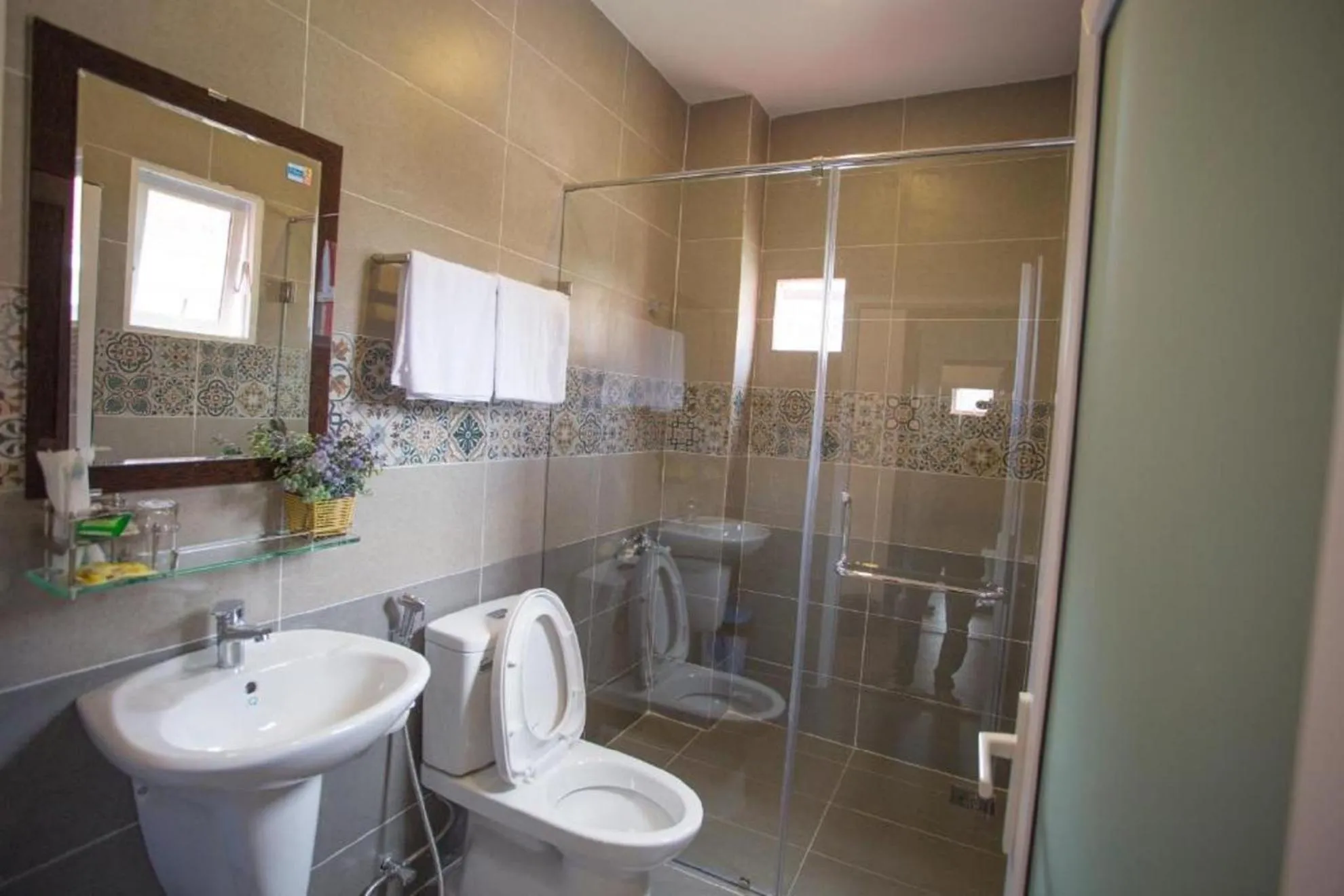 Redhouse Dalat Hotel