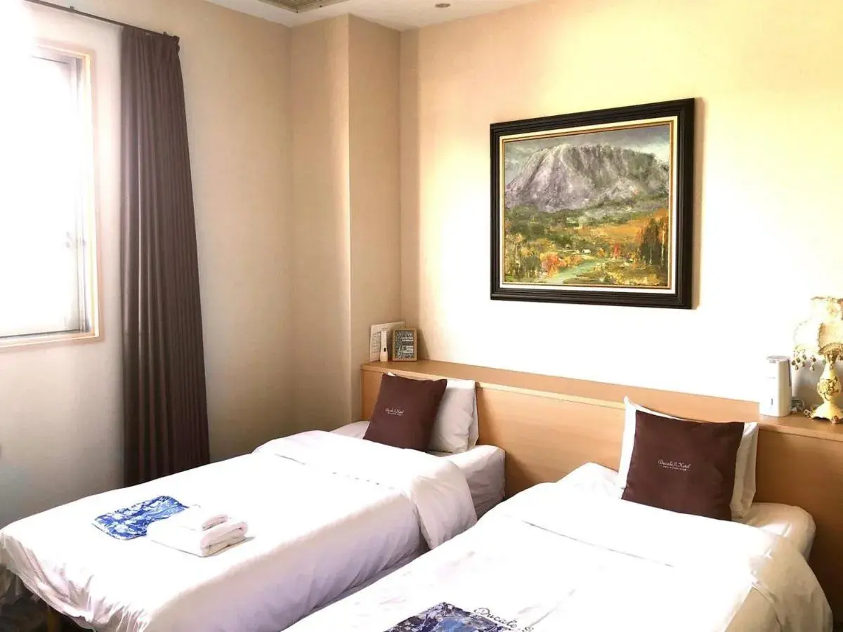 Economy Twin Room - single occupancy - No pets allowed in Ducale Garden Hotel Kujukuri Economy Twin Room - single occupancy - No pets allowed in Ducale Garden Hotel Kujukuri