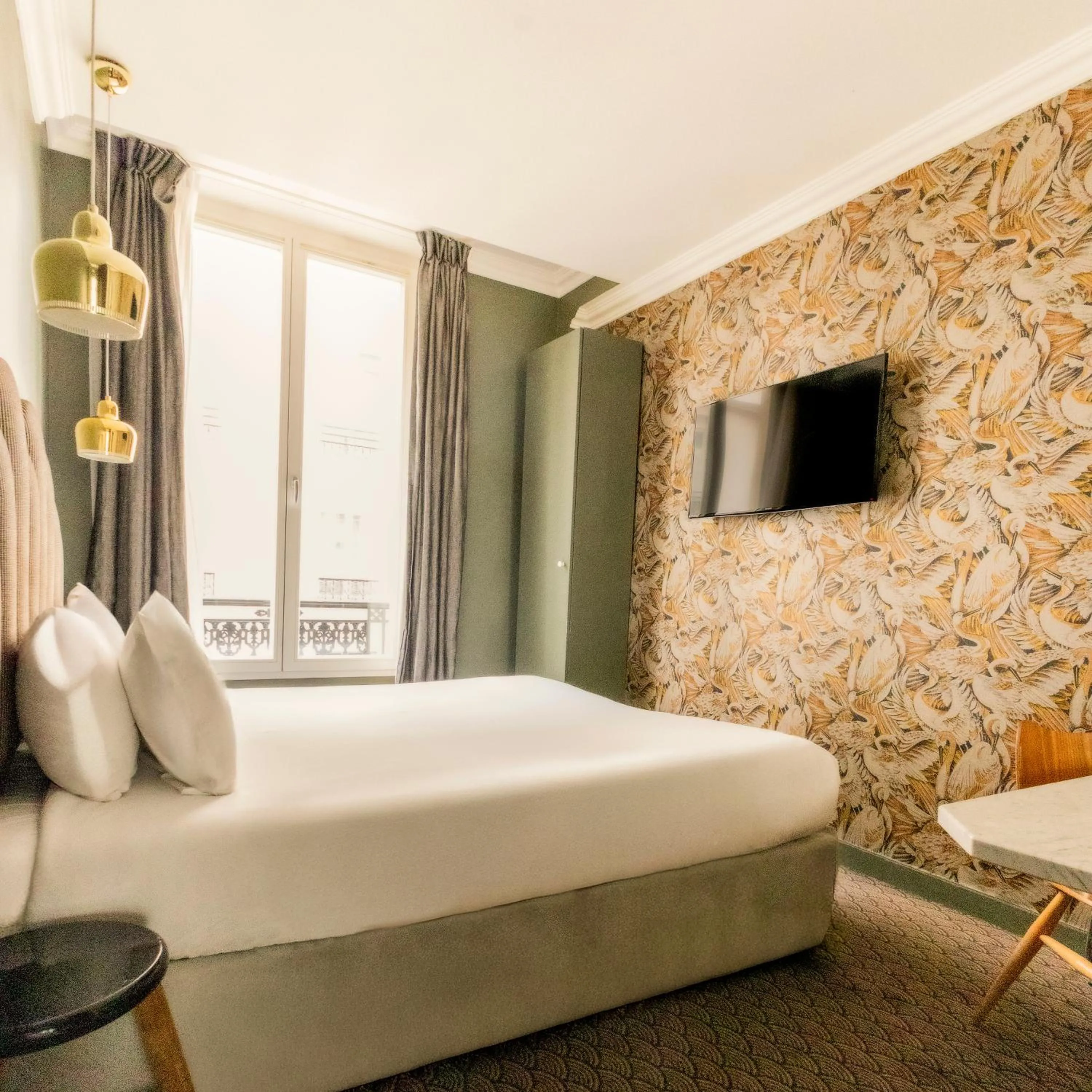 Bedroom, Bed in Hotel Paradis