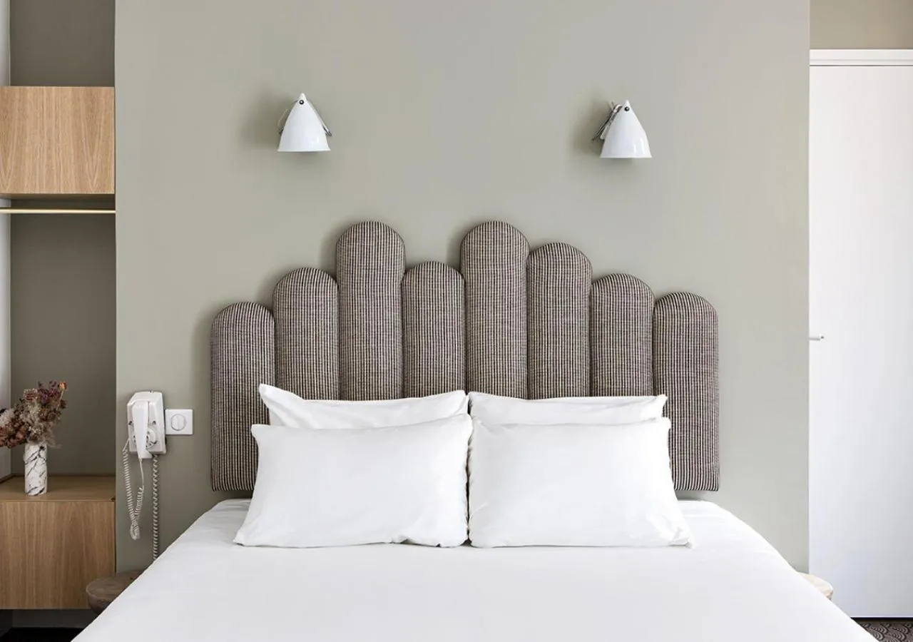 Bedroom, Bed in Hotel Paradis