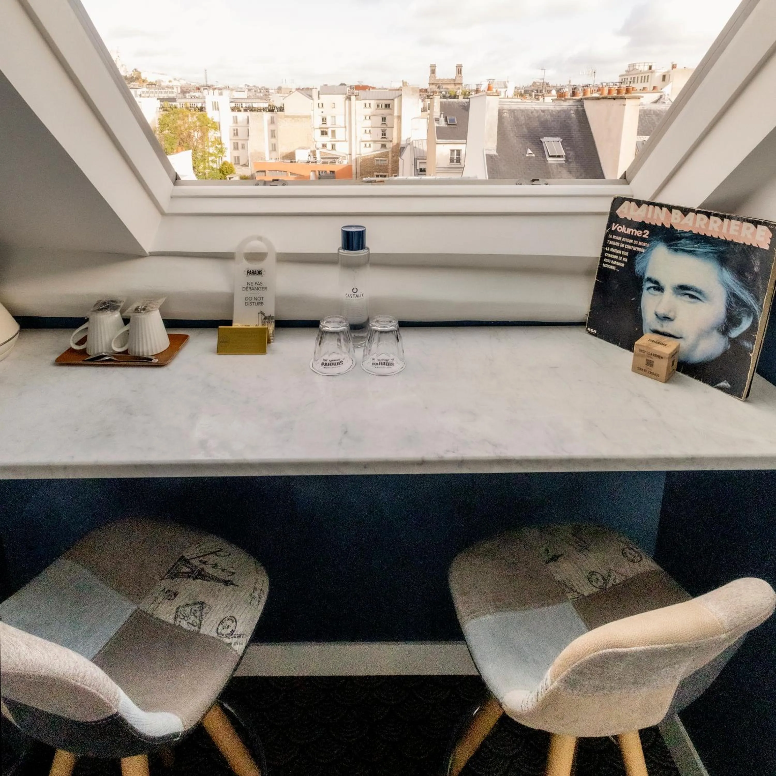 Bedroom in Hotel Paradis