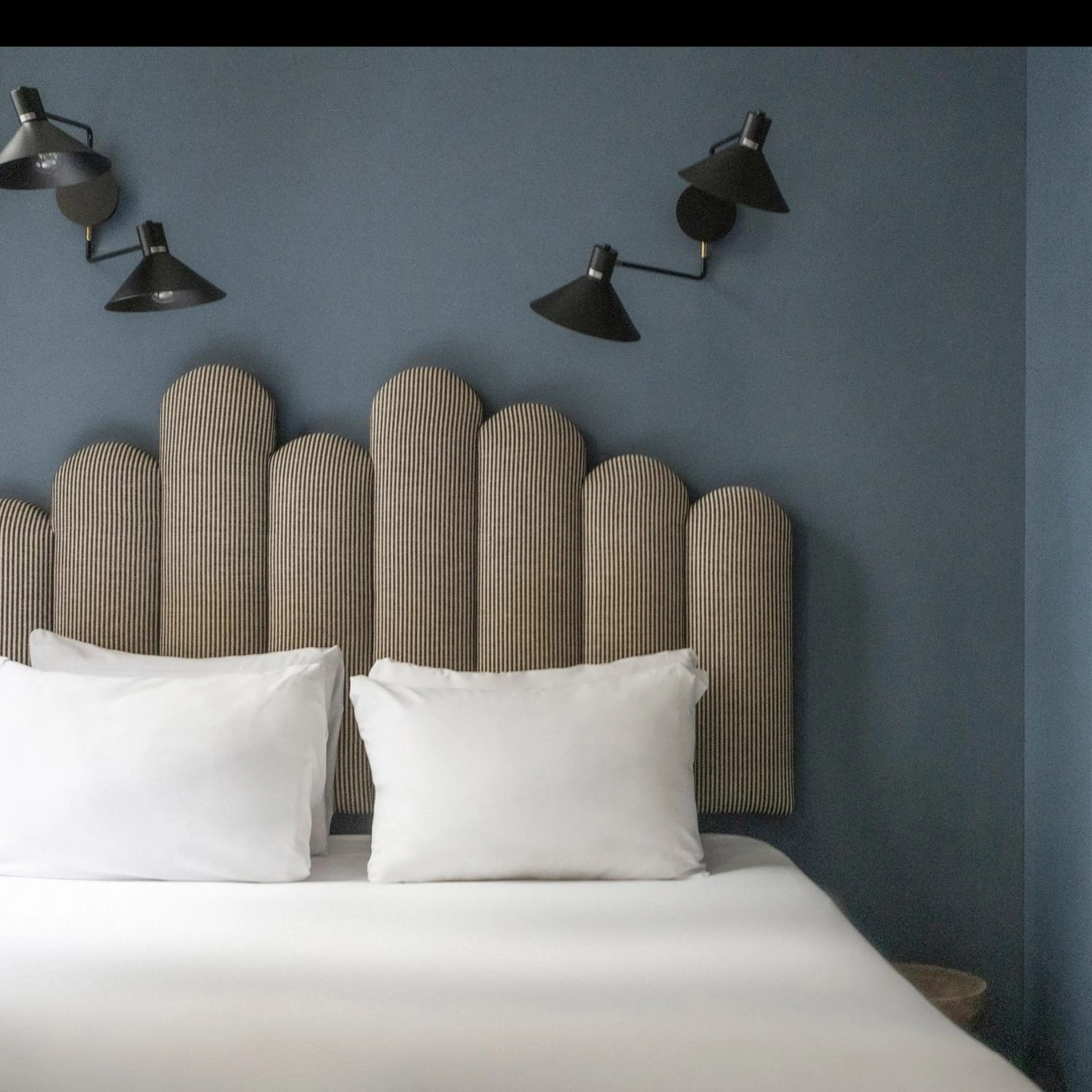 Bedroom, Bed in Hotel Paradis