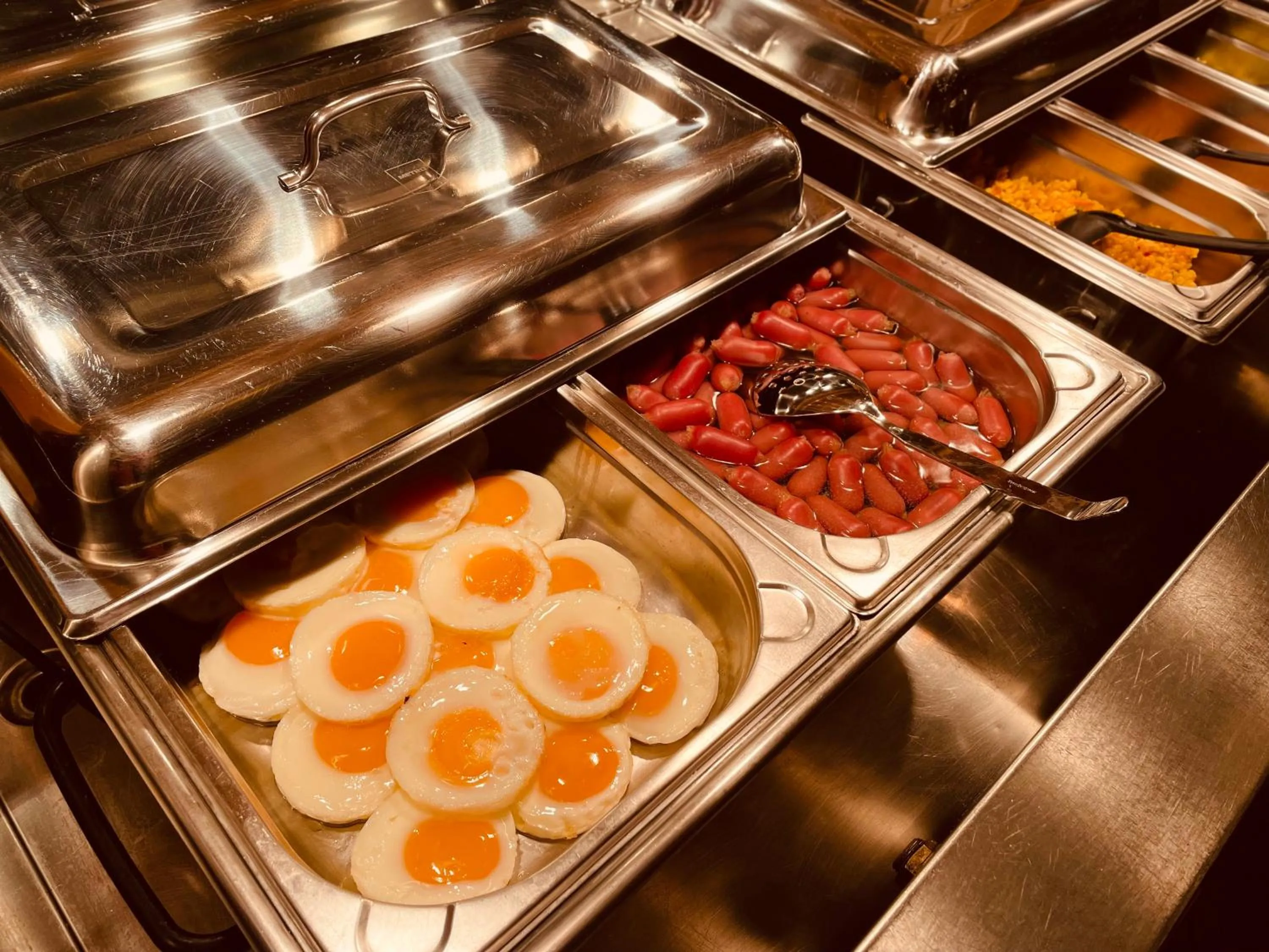 Buffet breakfast in Hotel Askania