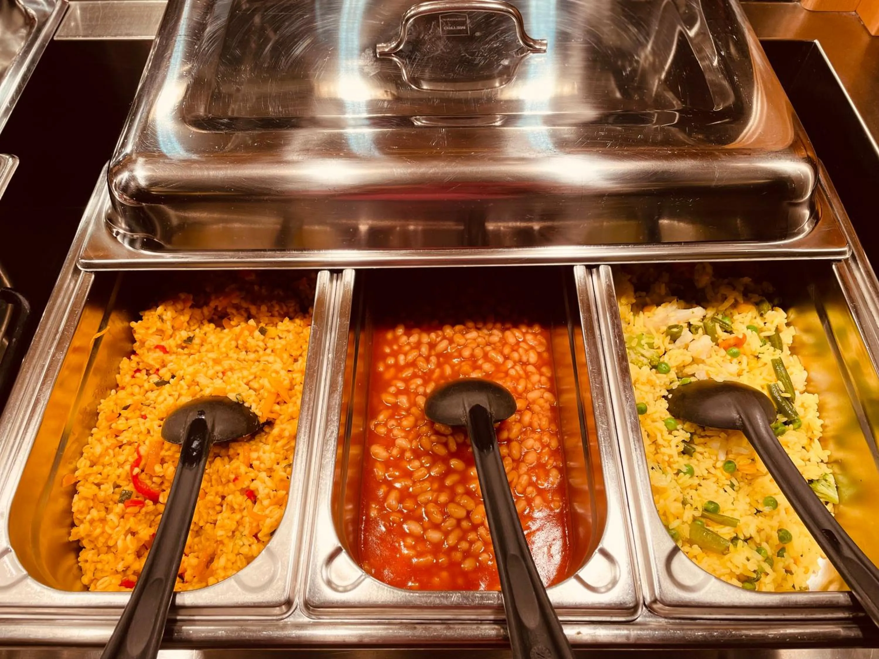 Buffet breakfast in Hotel Askania