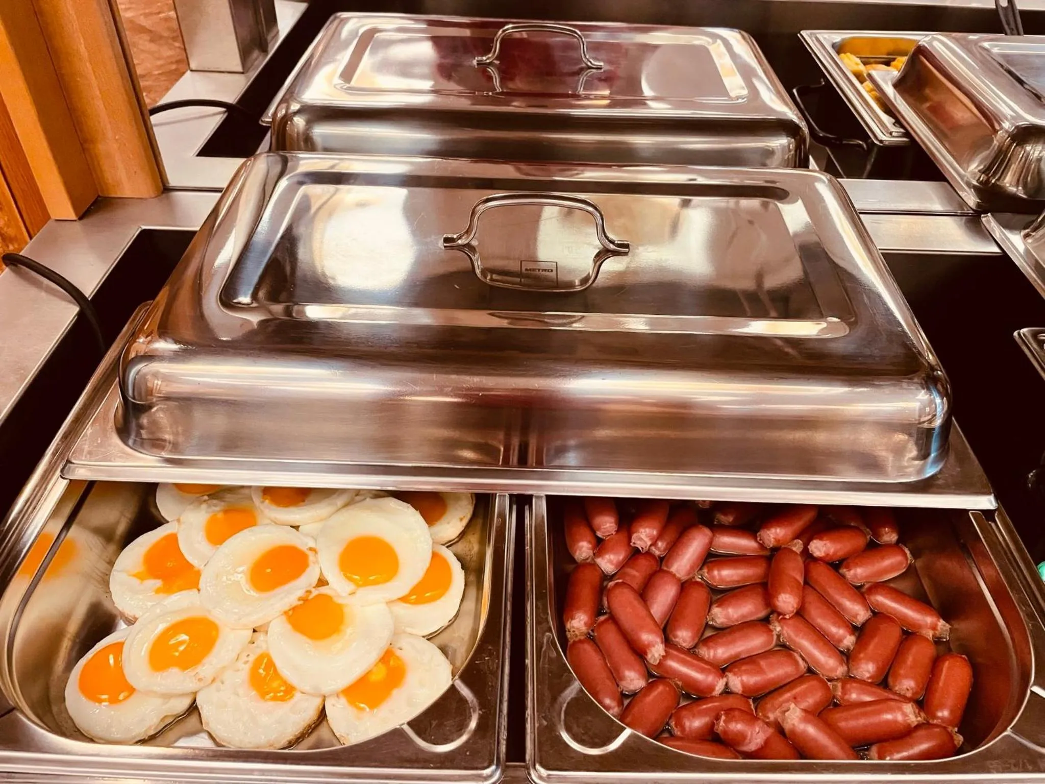 Buffet breakfast in Hotel Askania