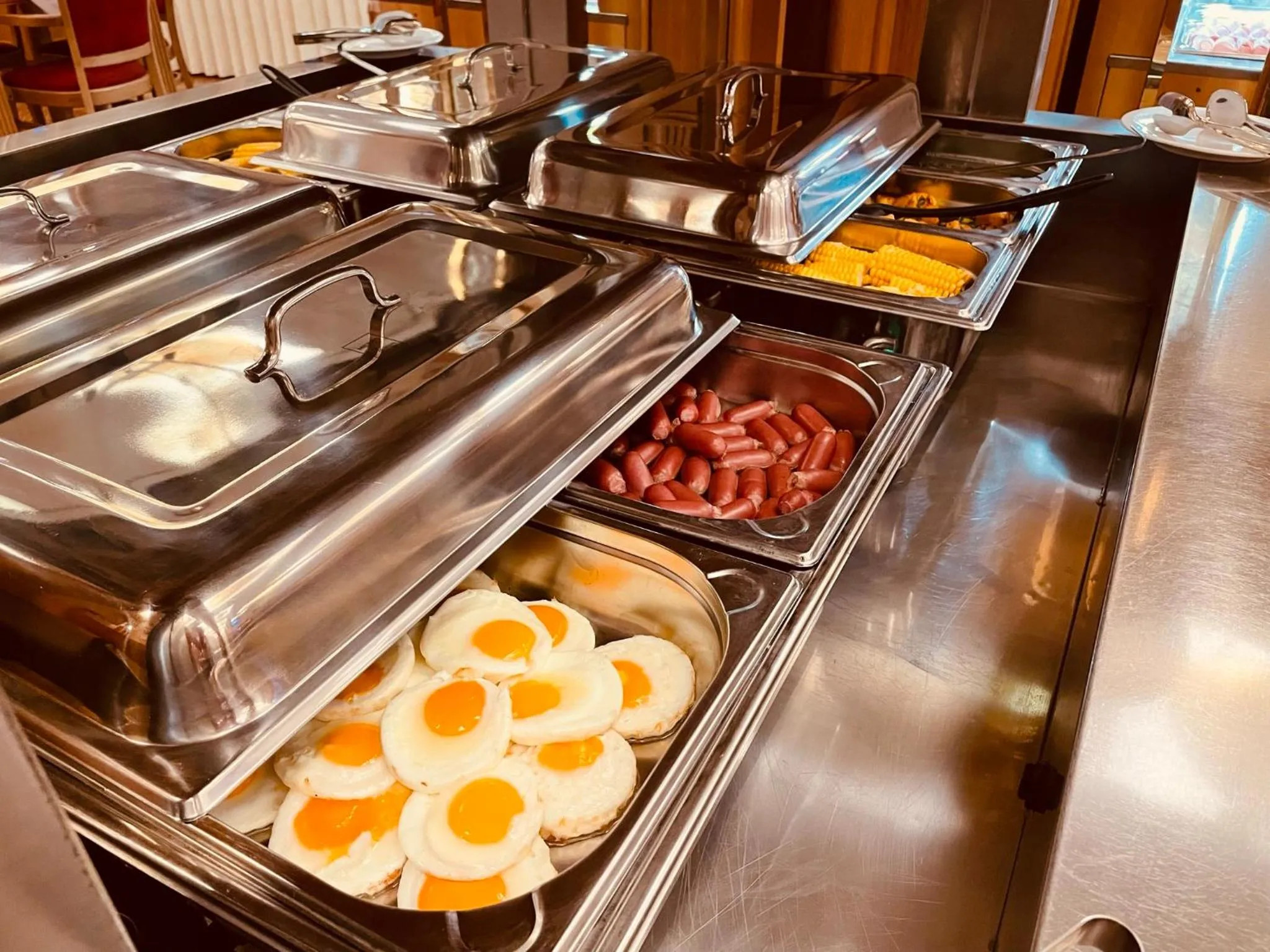 Buffet breakfast in Hotel Askania