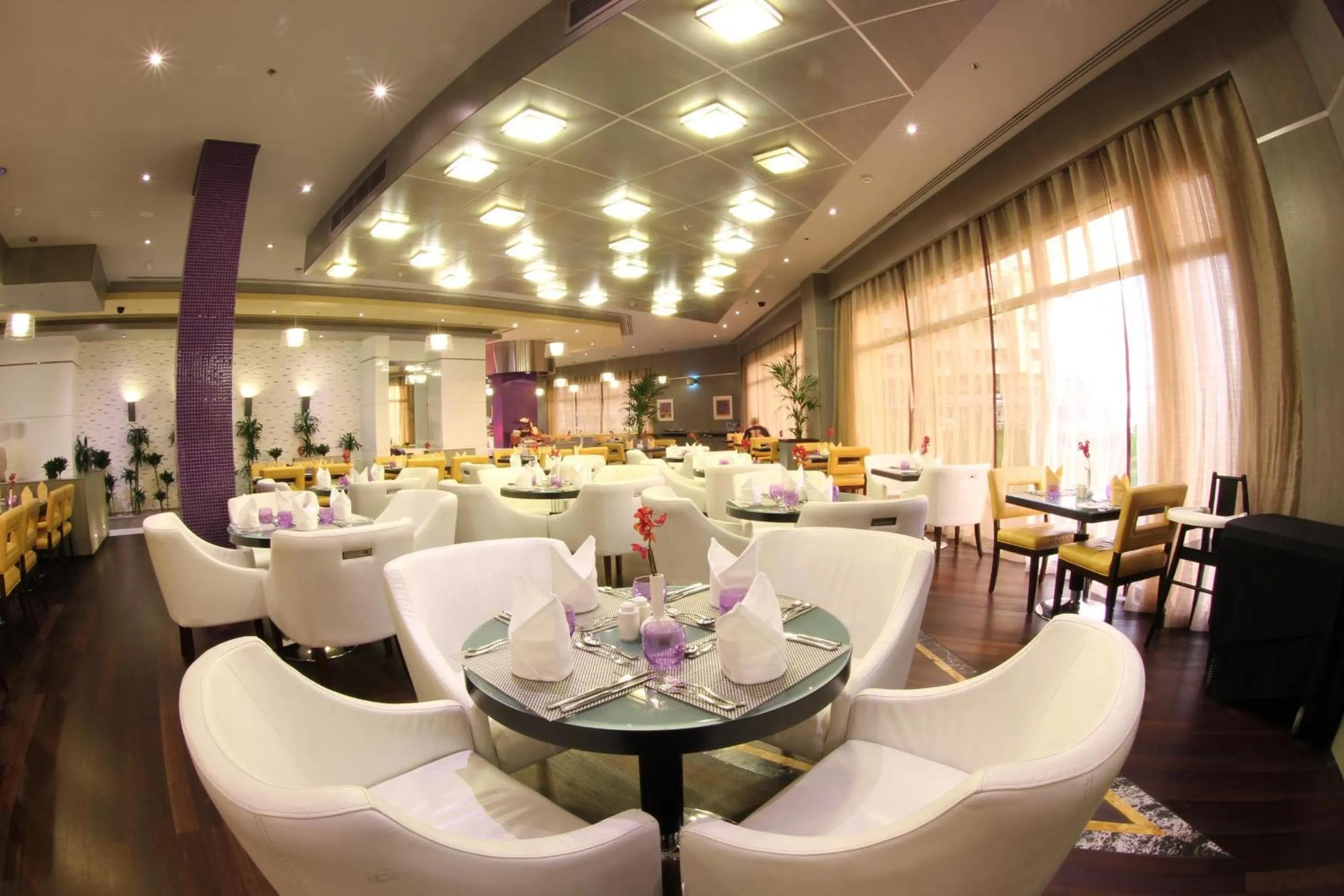 Restaurant/places to eat in TIME Grand Plaza Hotel, Dubai Airport