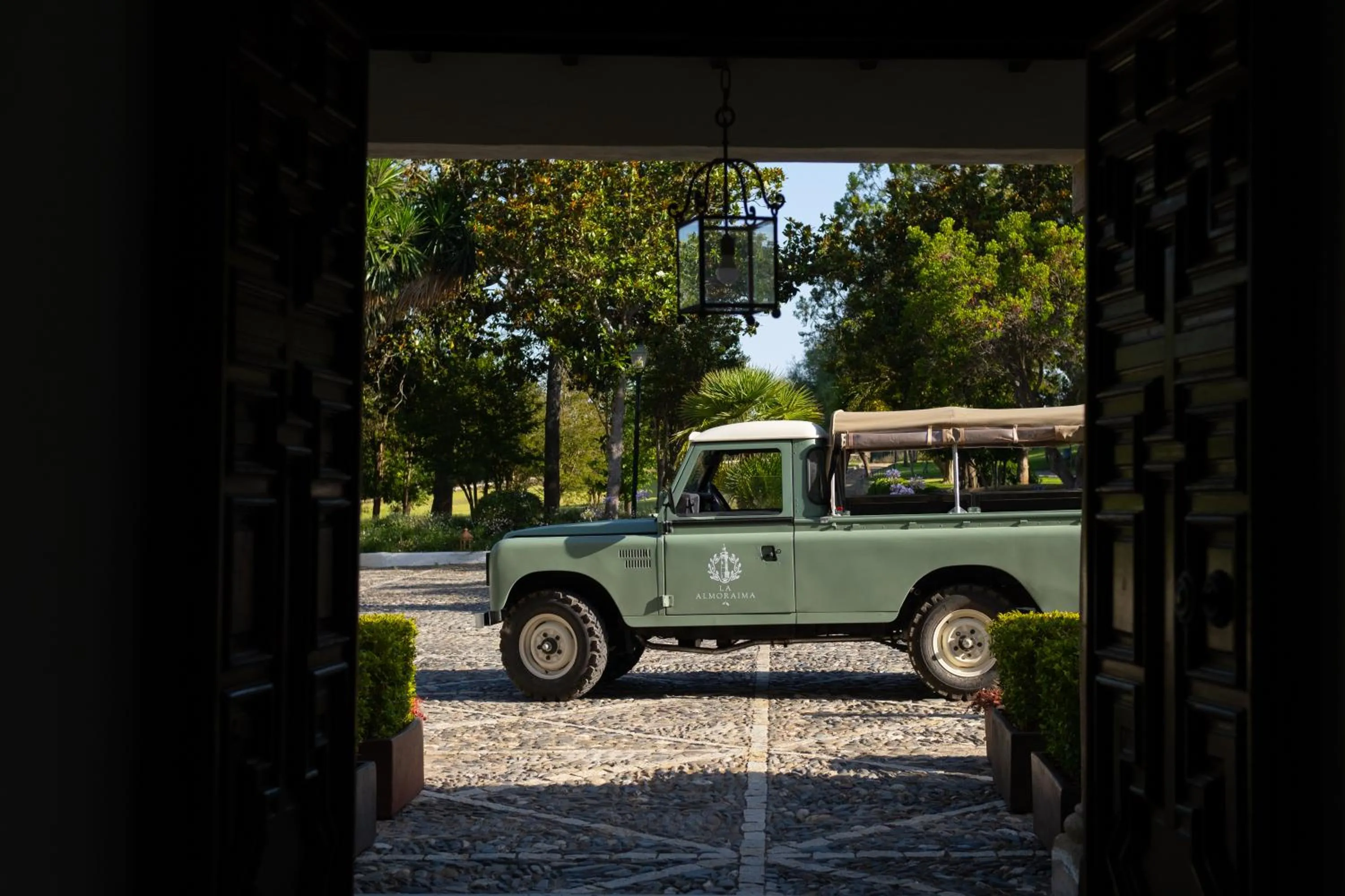Facade/entrance in La Almoraima Hotel