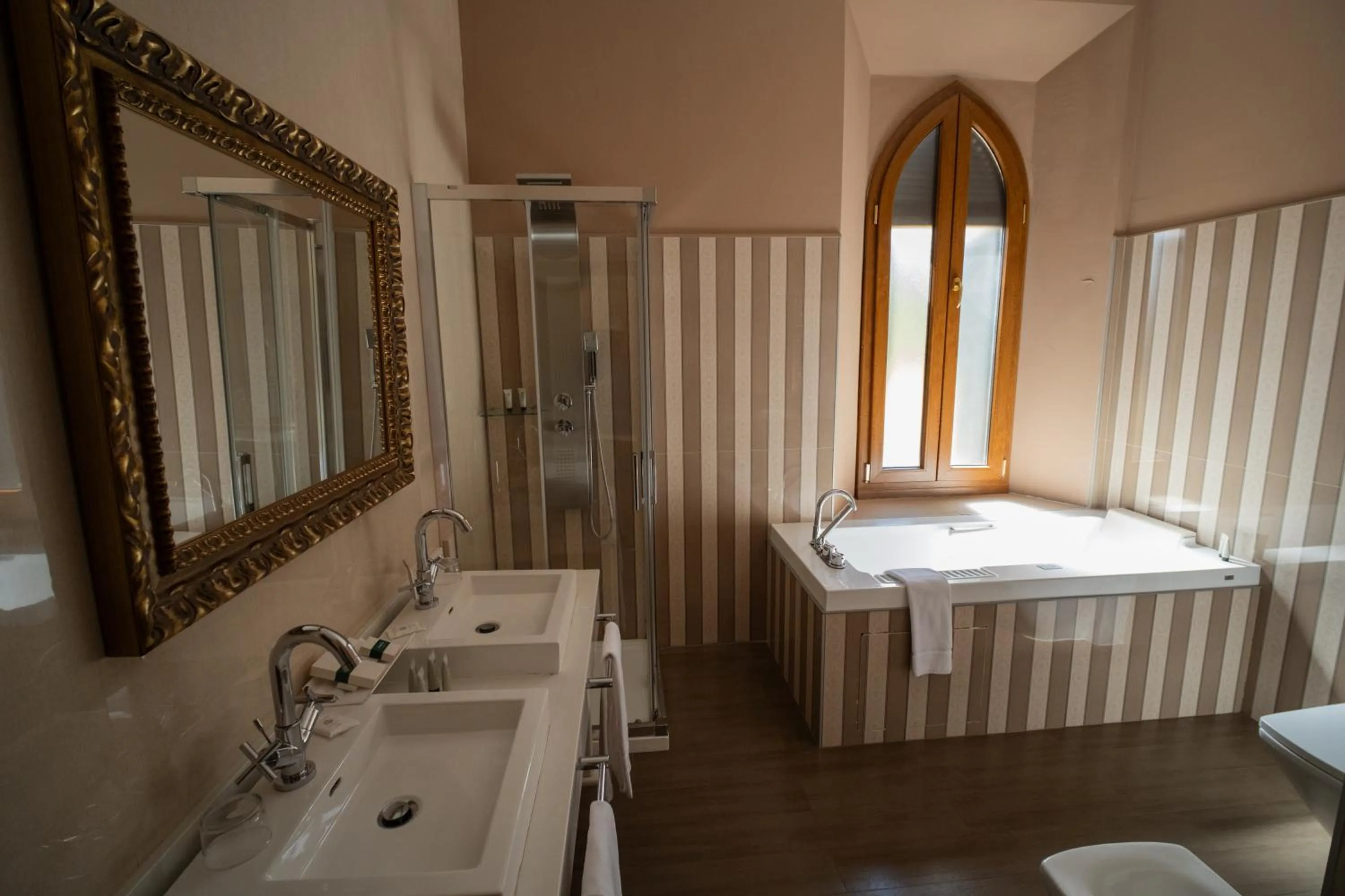 Shower in La Almoraima Hotel