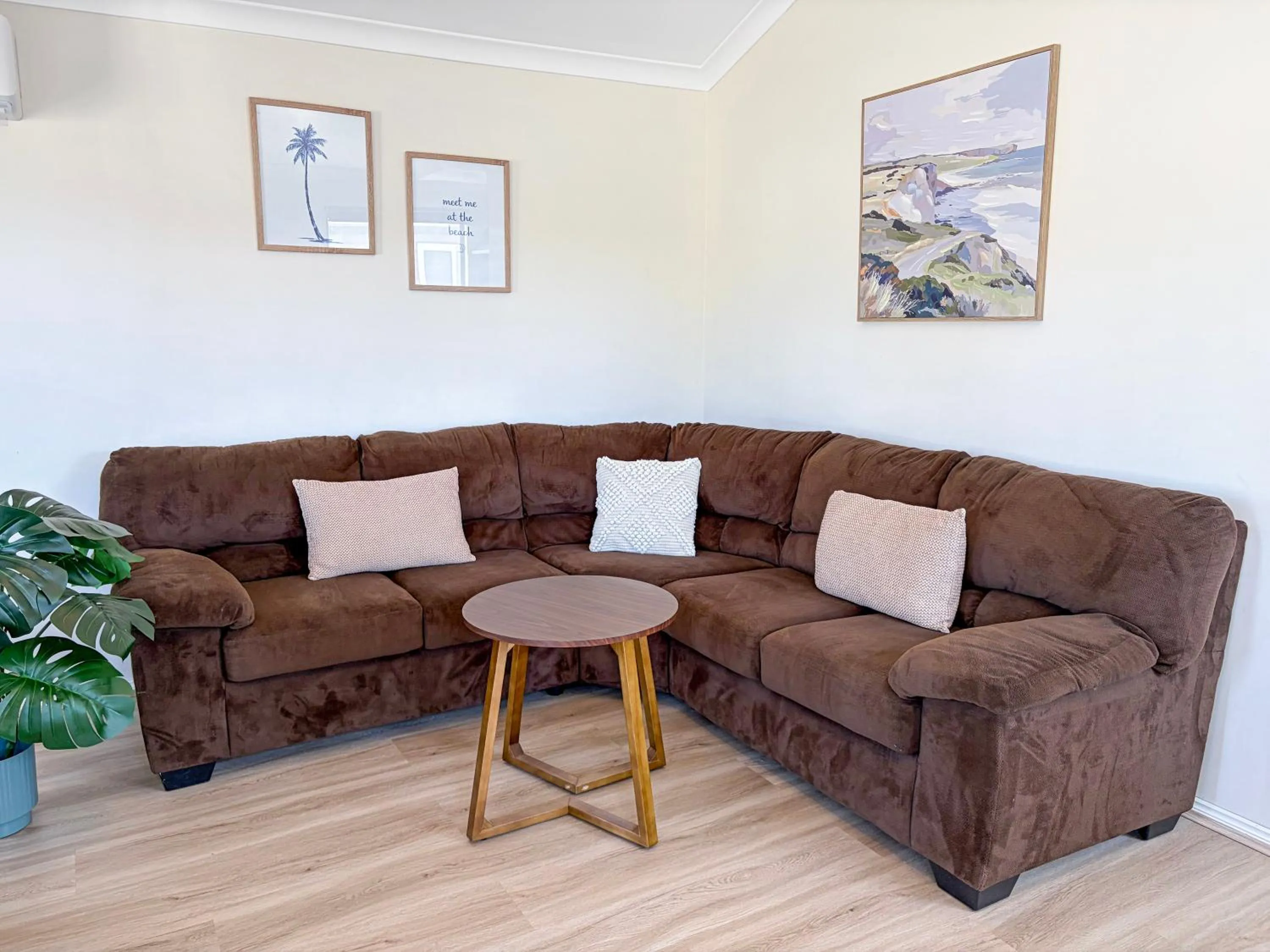 Living room in Sunset Beach Holiday Park
