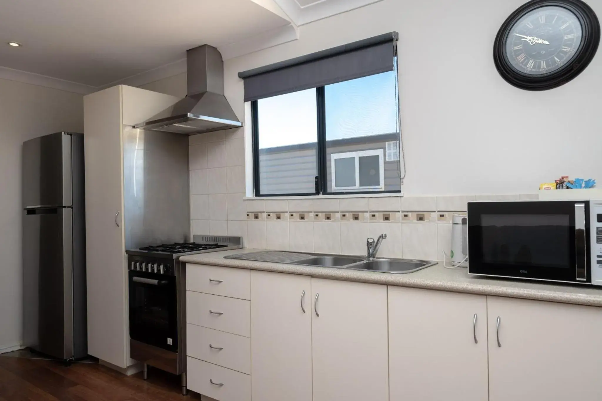 Two-Bedroom Chalet in Sunset Beach Holiday Park Two-Bedroom Chalet in Sunset Beach Holiday Park