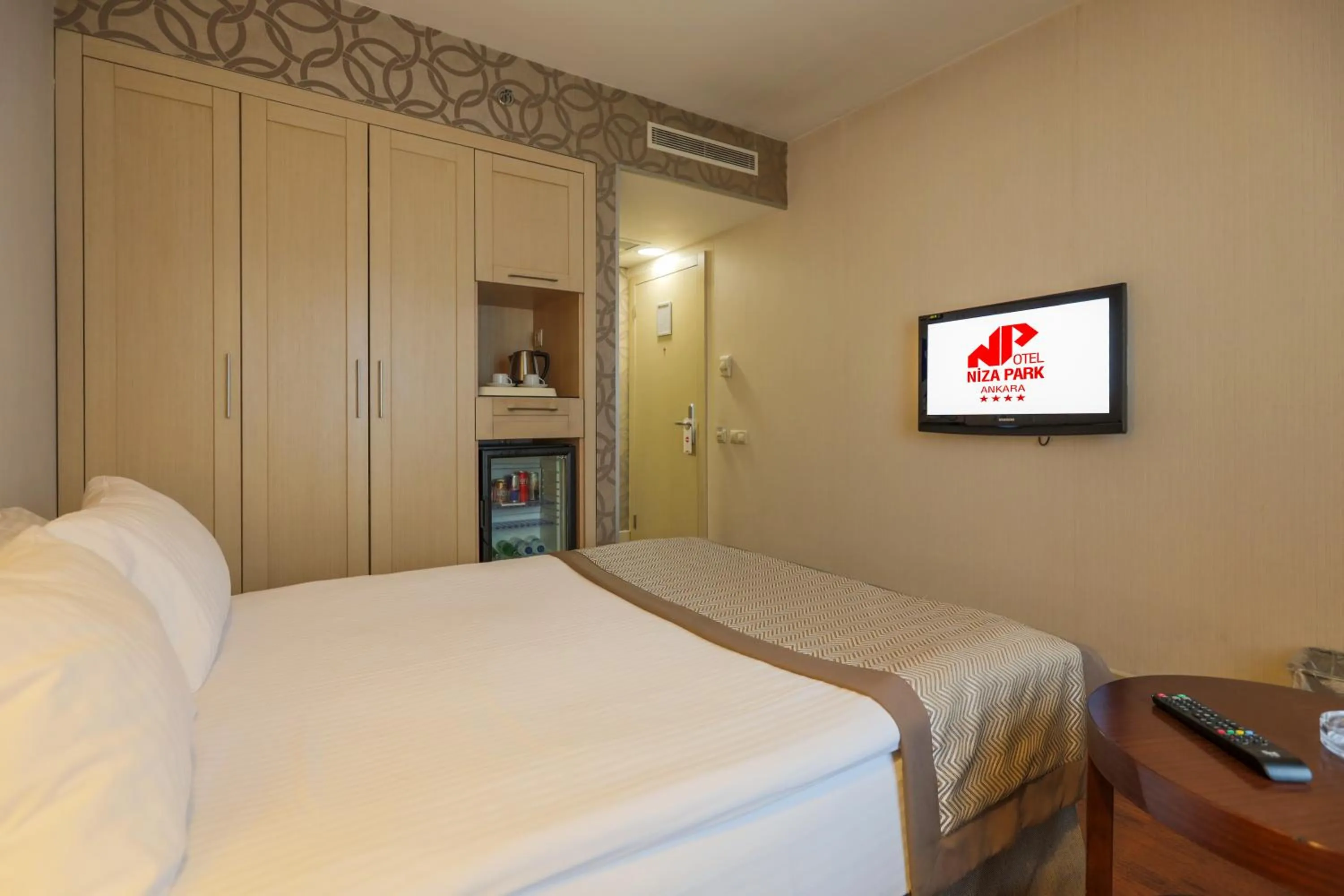Bed in Niza Park Hotel