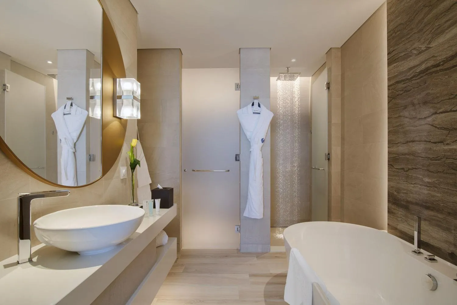 Bathroom in Al Bandar Rotana – Dubai Creek