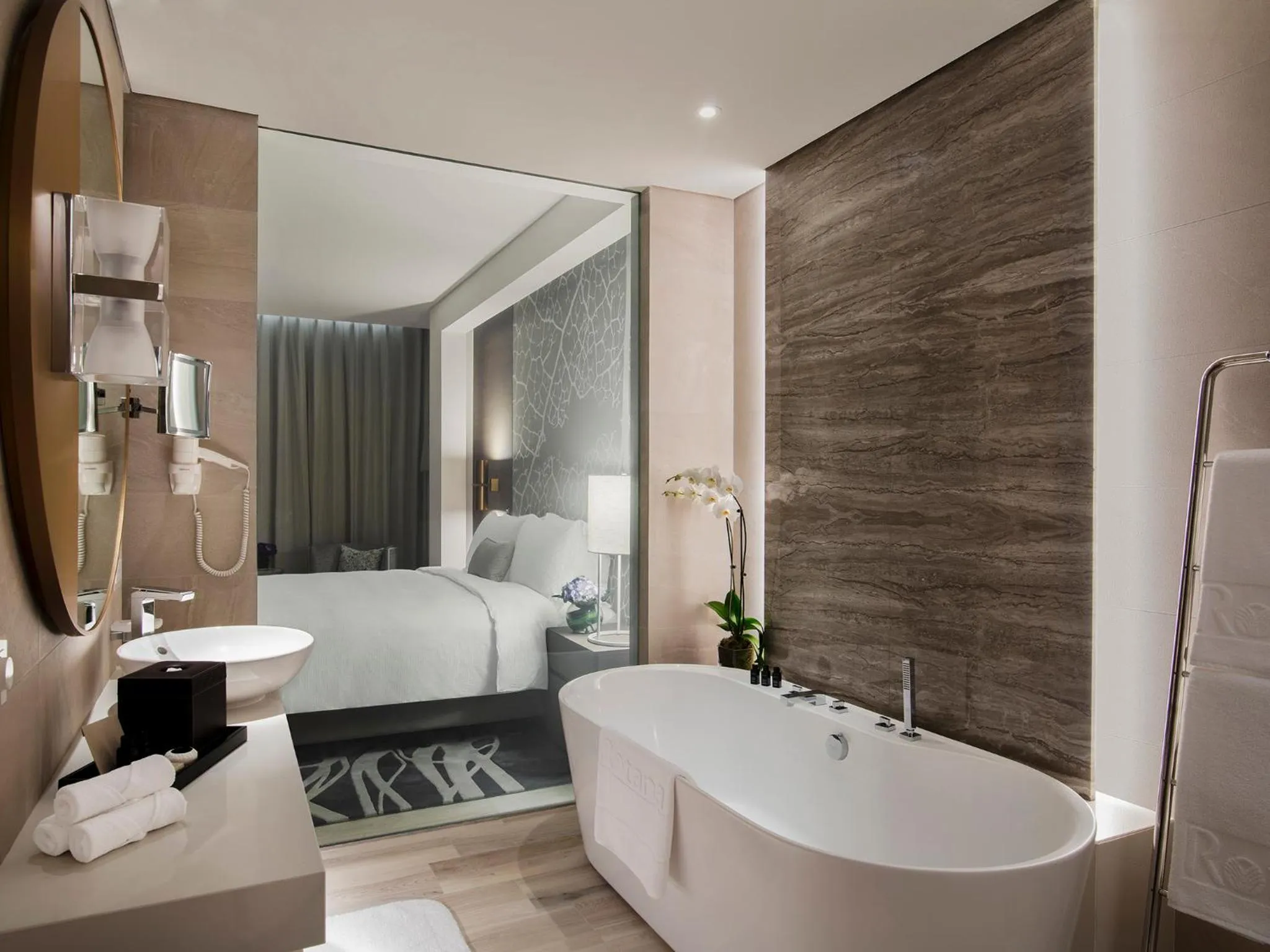 Bathroom in Al Bandar Rotana – Dubai Creek