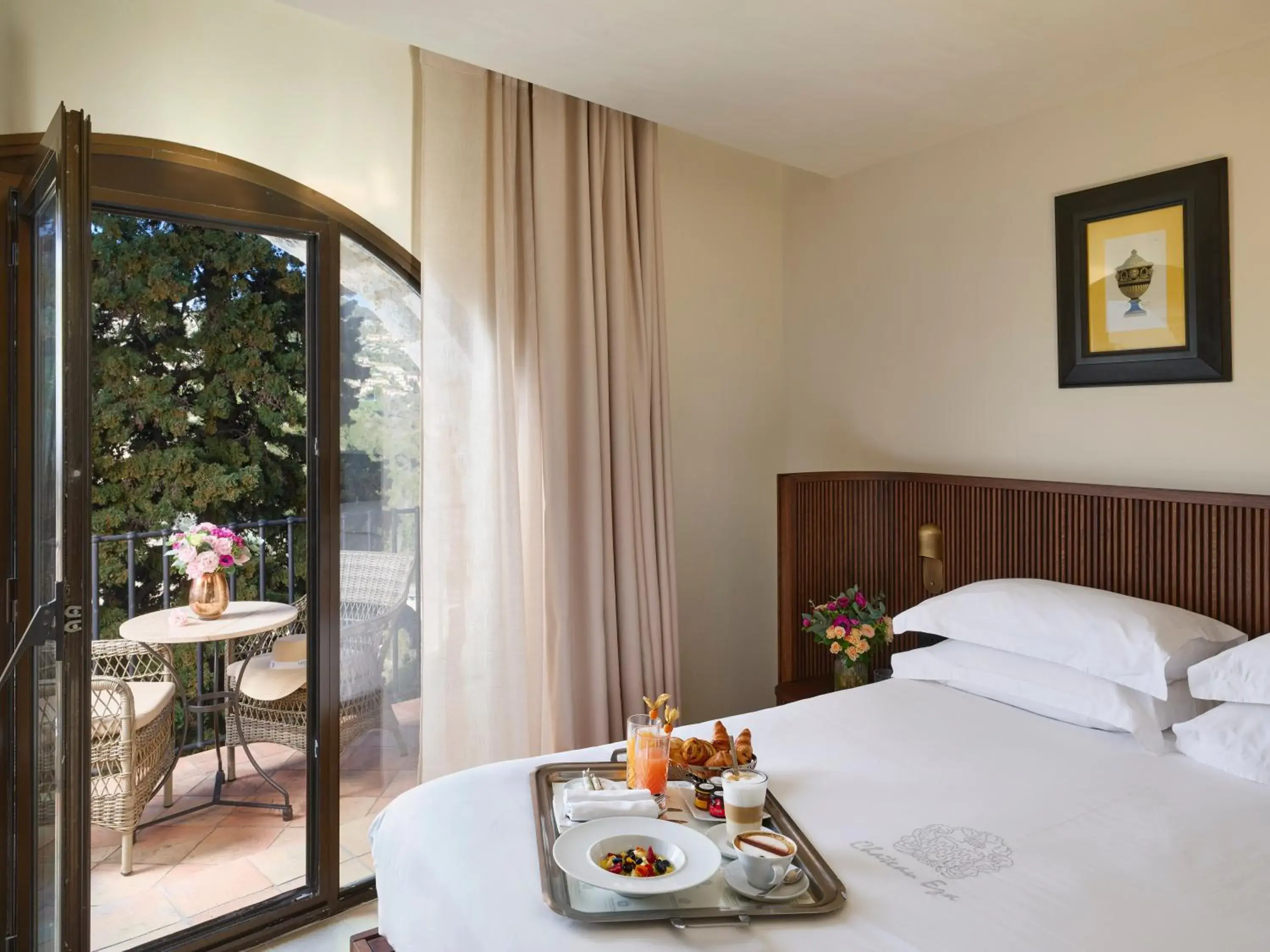 Breakfast, Bed in Chateau Eza Breakfast, Bed in Chateau Eza