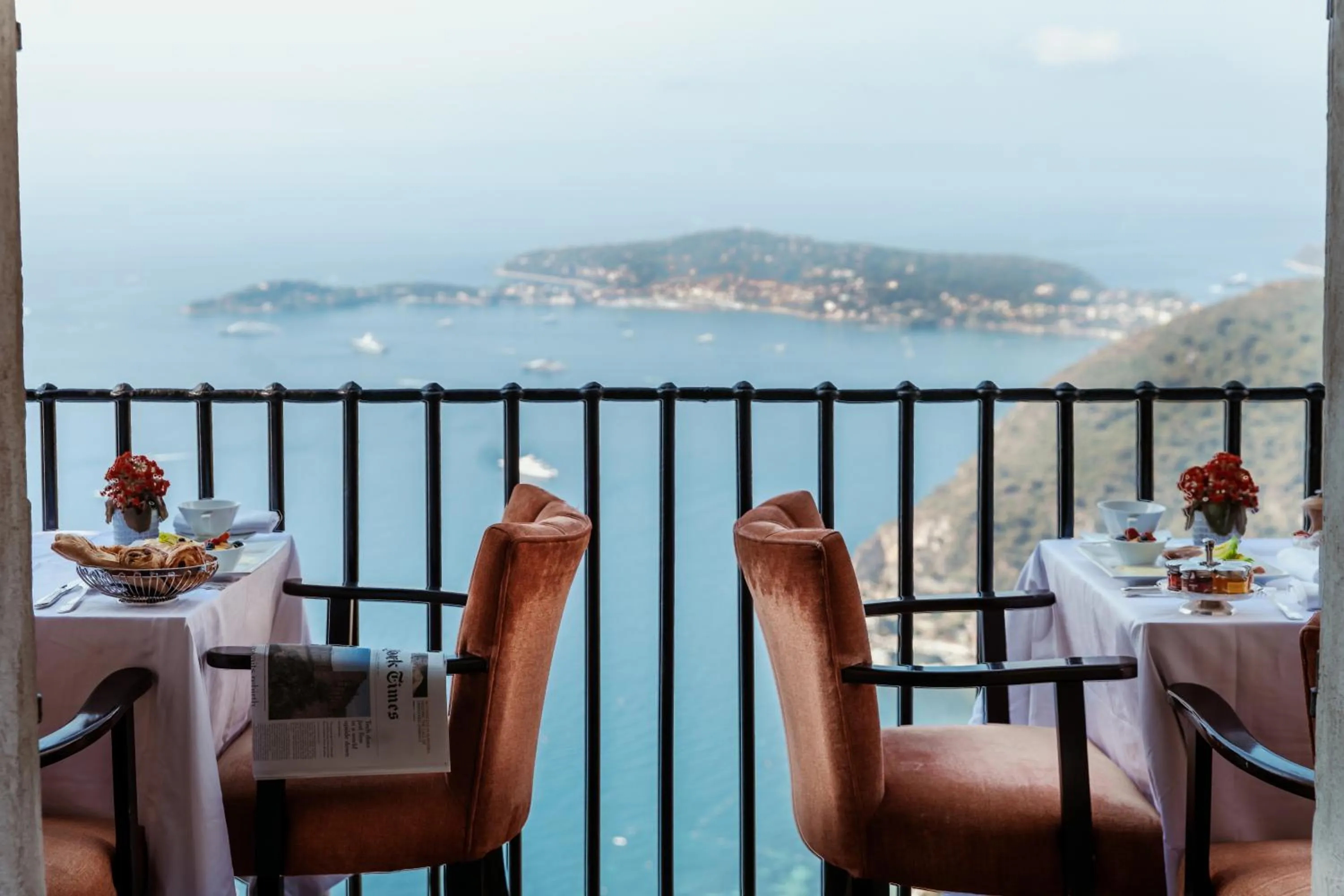 Restaurant/places to eat in Chateau Eza