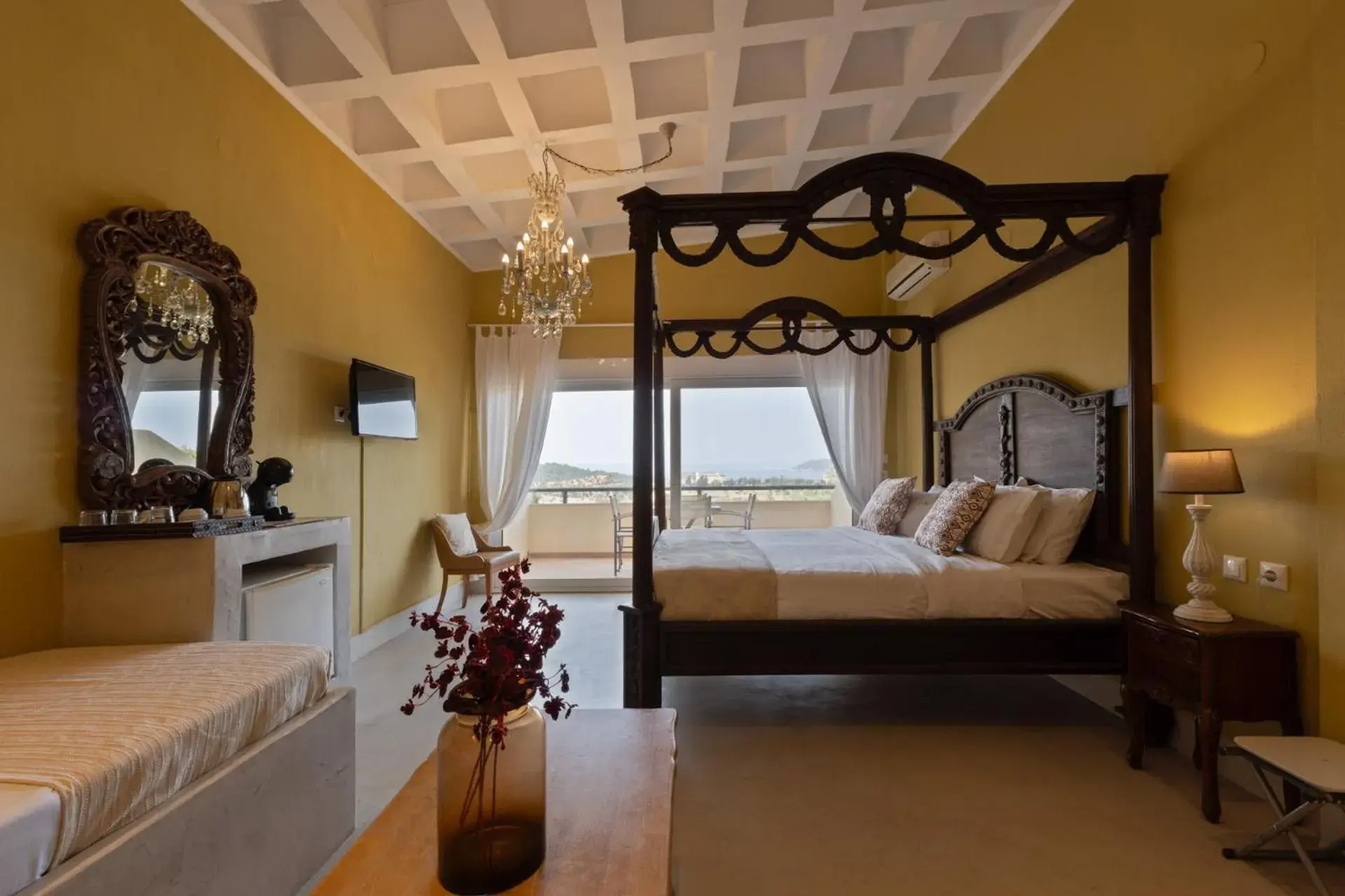 Quadruple Room in Kelyfos Hotel Quadruple Room in Kelyfos Hotel