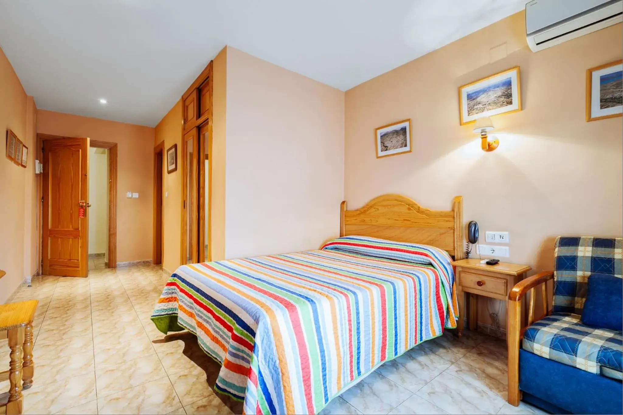 Photo of the whole room, Bed in Hotel Philadelfia Photo of the whole room, Bed in Hotel Philadelfia