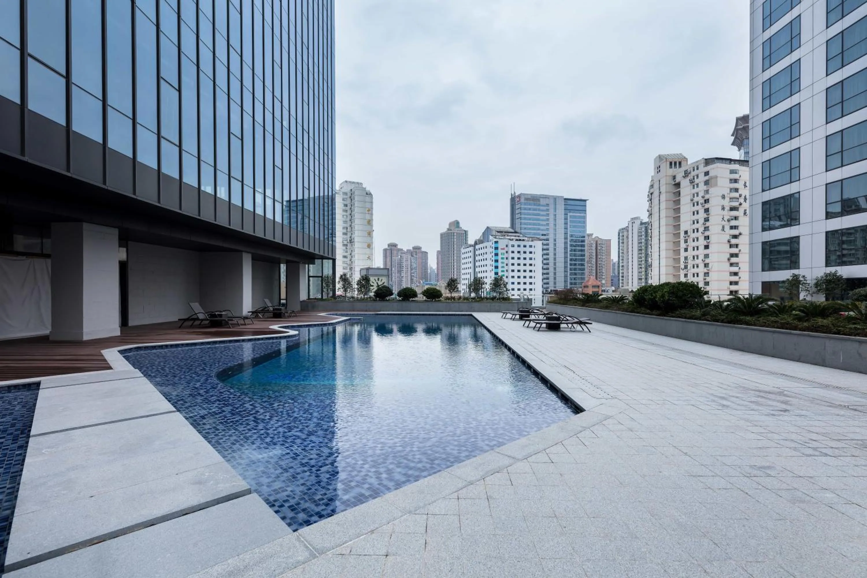 Swimming pool in Amara Shanghai